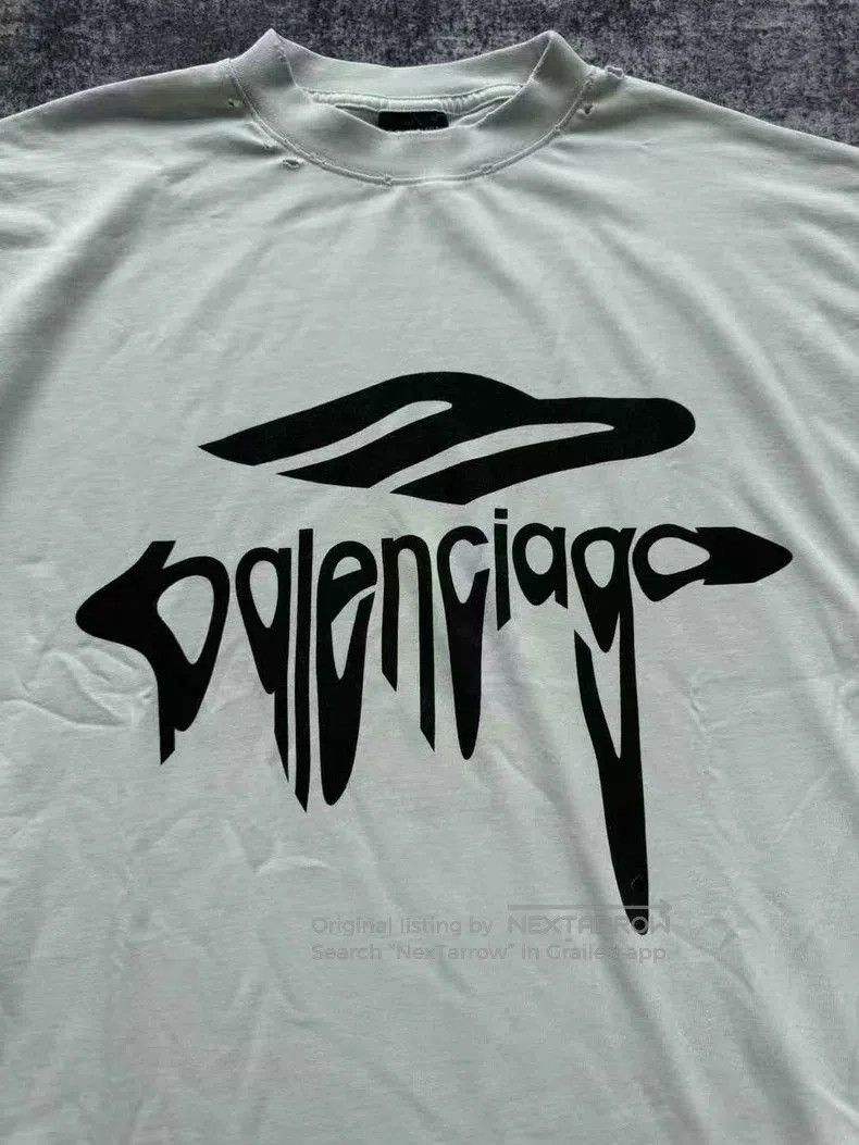 Balenciaga Balenciaga New Melted Logo Distressed Tee. Size US XS / EU 42 / 0 - 4 Thumbnail