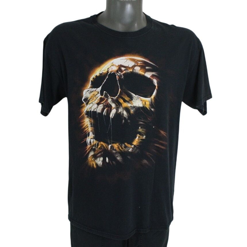 Fruit Of The Loom Vintage Y2K Goth Skull T Shirt Mens L Black Faded Grunge Size US L / EU 52-54 / 3 - 1 Thumbnail