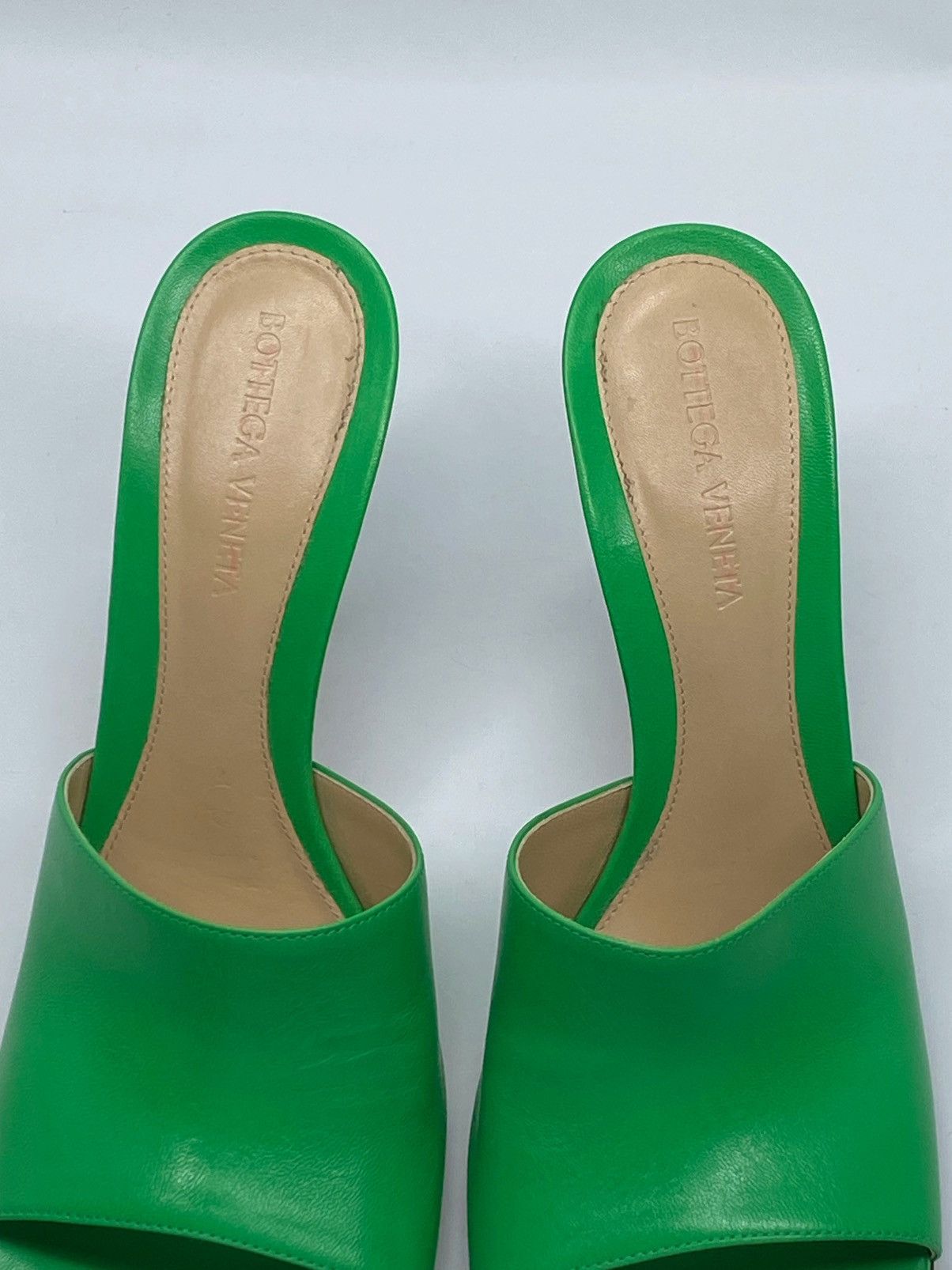Bottega Veneta Bottega Veneta Stretch Leather Mules size 37.5 Size US 7.5 / IT 37.5 - 3 Thumbnail