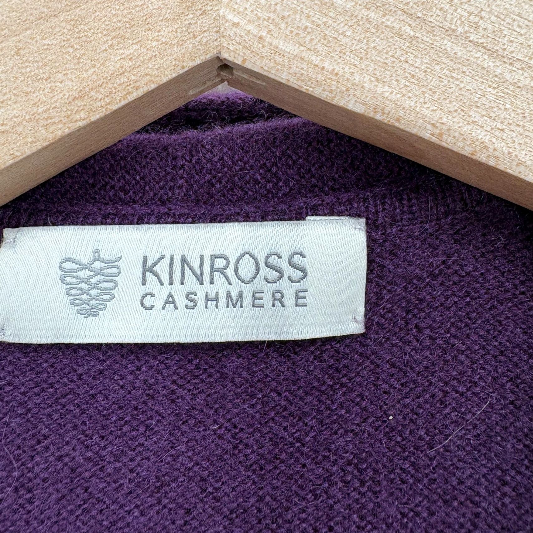 Vintage Kinross Cashmere Cardigan Sweater Womens Medium Purple Ruffle Hem Open Front Knit 100% Cashmere V-Neck Long Sleeve Solid Fall Winter Size M / US 6-8 / IT 42-44 - 4 Thumbnail