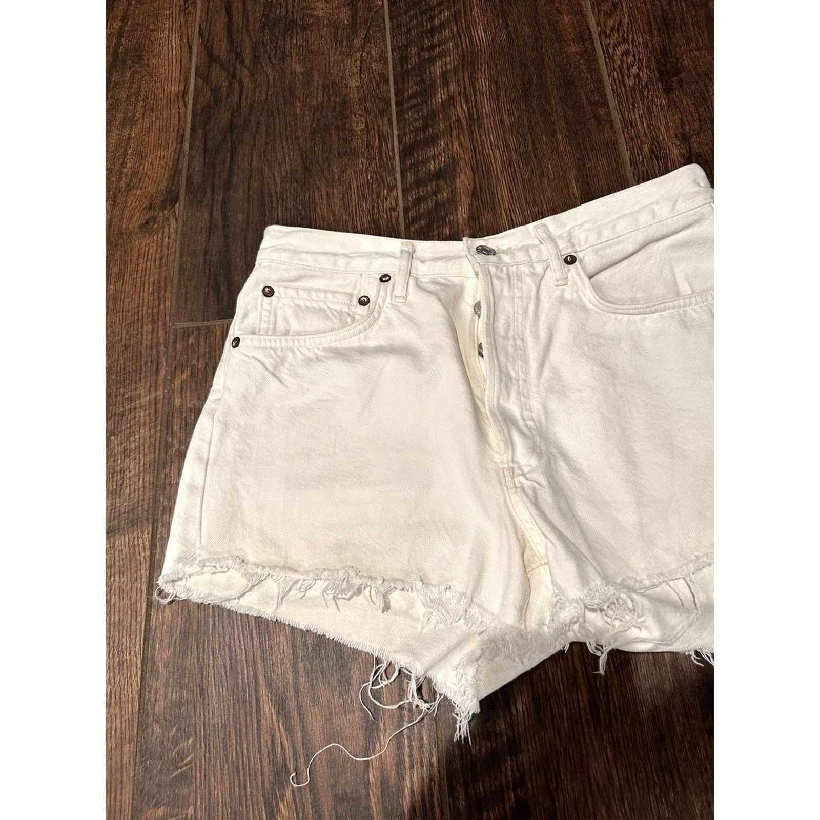 Agolde AGOLDE Parker Cream Distressed Shorts 27 Denim 100% Cotton Women Ivory Cut-Off Jeans Parker 27 Womens Distressed Short Shorts 27 Size 27" / US 4 / IT 40 - 3 Thumbnail