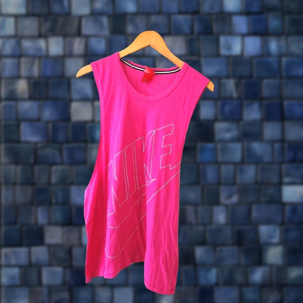 Nike Nike Tank Top Womens L Pullover Sleeveless Pink Logo Round Neck Size L / US 10 / IT 46 - 1 Thumbnail
