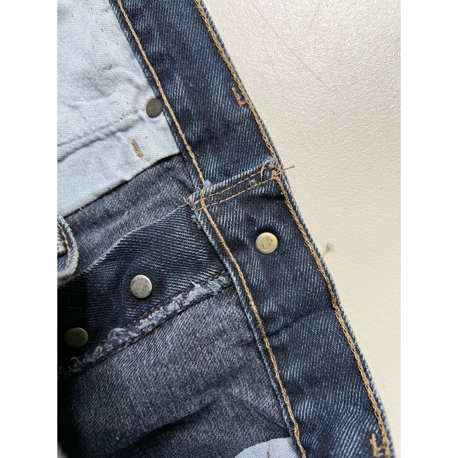 Levi's Levi’s 501 Jeans USA Button Fly Dark Wash 80s Sz 35x29.5 Size US 38 / EU 54 - 4 Thumbnail