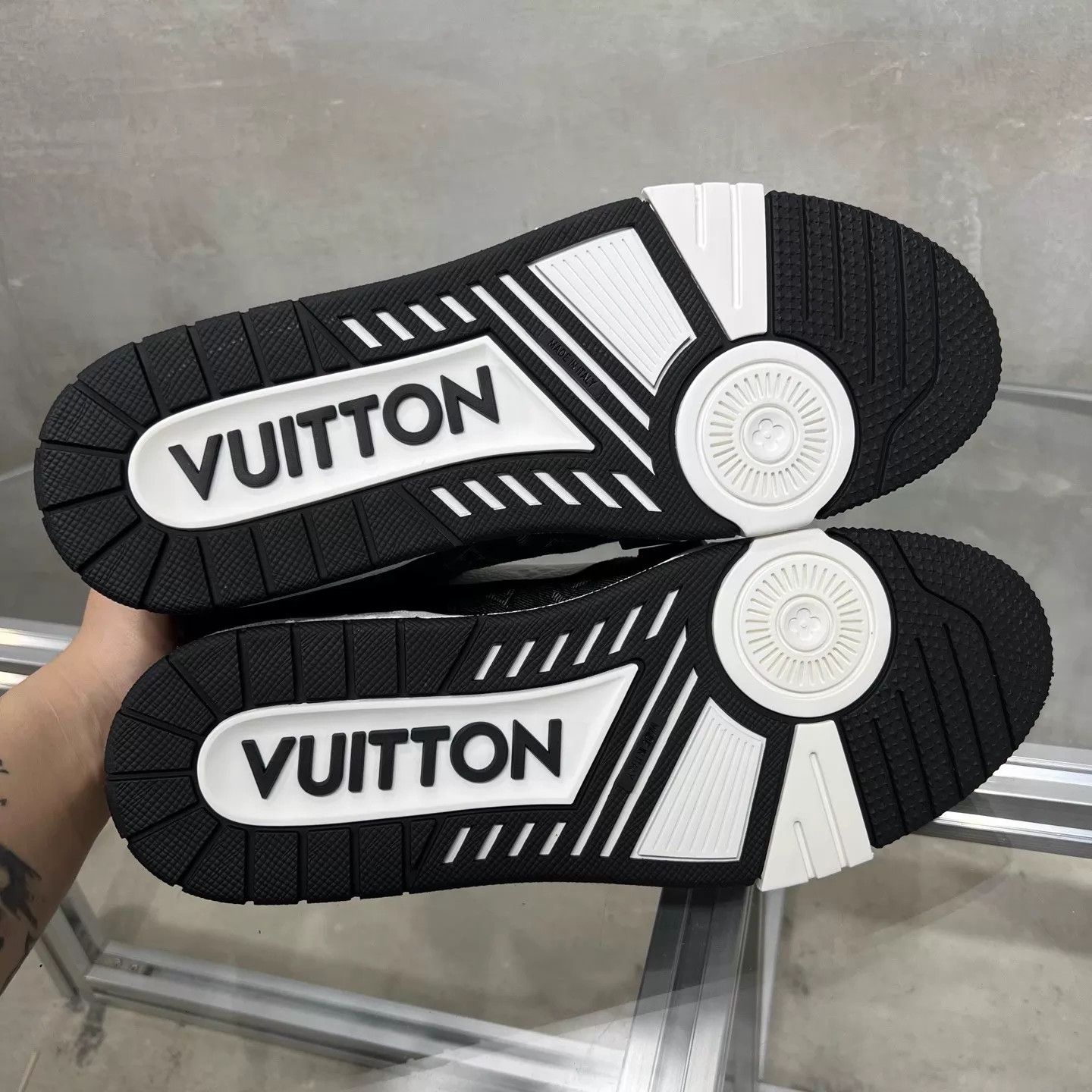 Louis Vuitton LV TRAINER Black & White Denim Sneakers UK9.5 Size US 10.5 / EU 43-44 - 7 Thumbnail