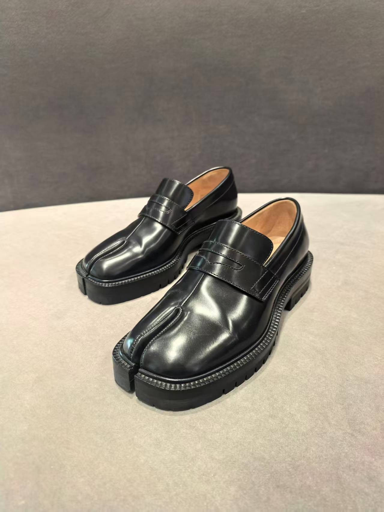 Maison Margiela No Box - MM Tabi loafers - Black, 36 Size US 6 / IT 36 - 1 Thumbnail