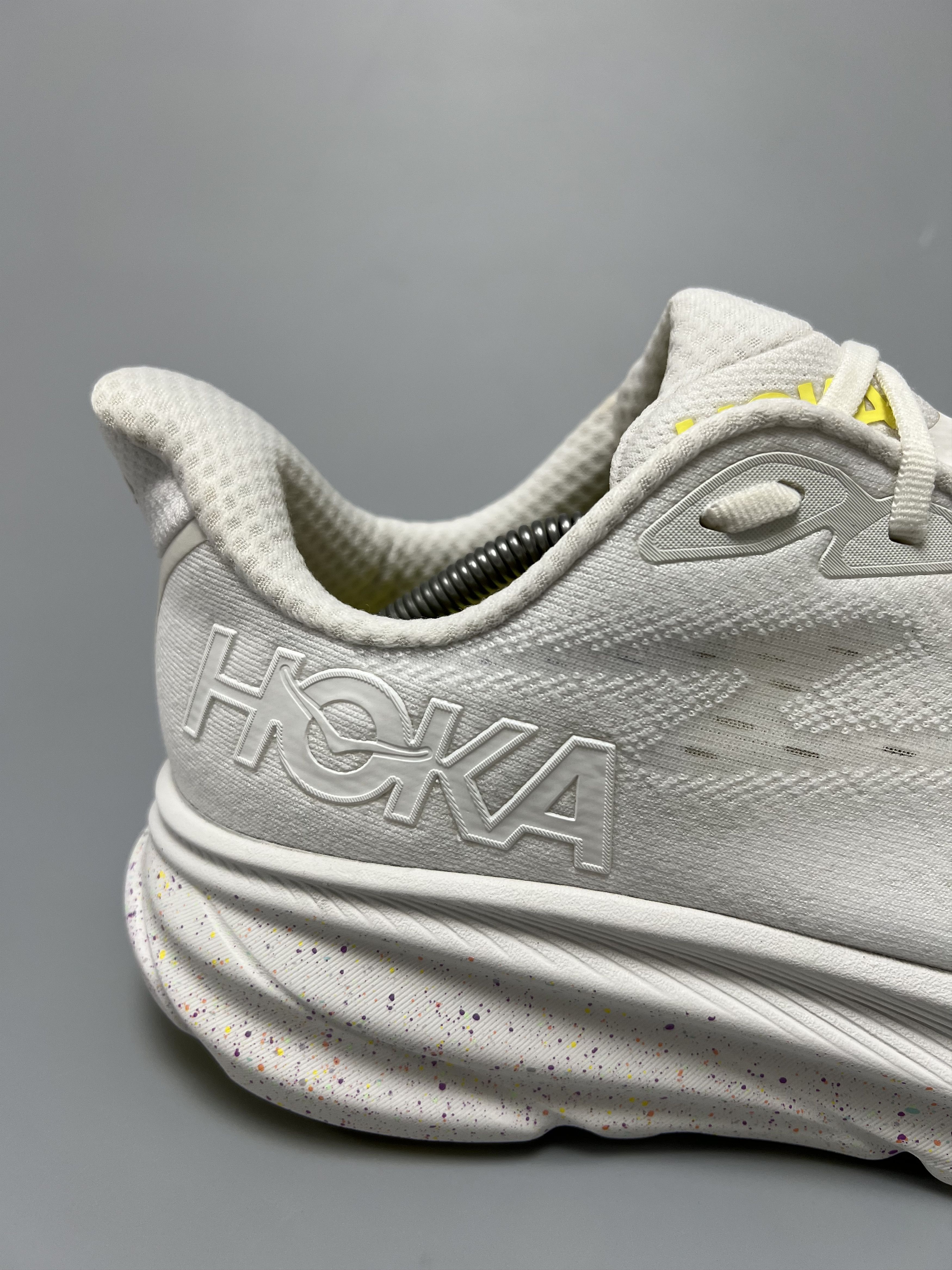 Hoka 10.5EE Hoka One One Clifton 9 Wide Running Shoes Walking Gym Size US 10.5 / EU 43-44 - 12 Thumbnail
