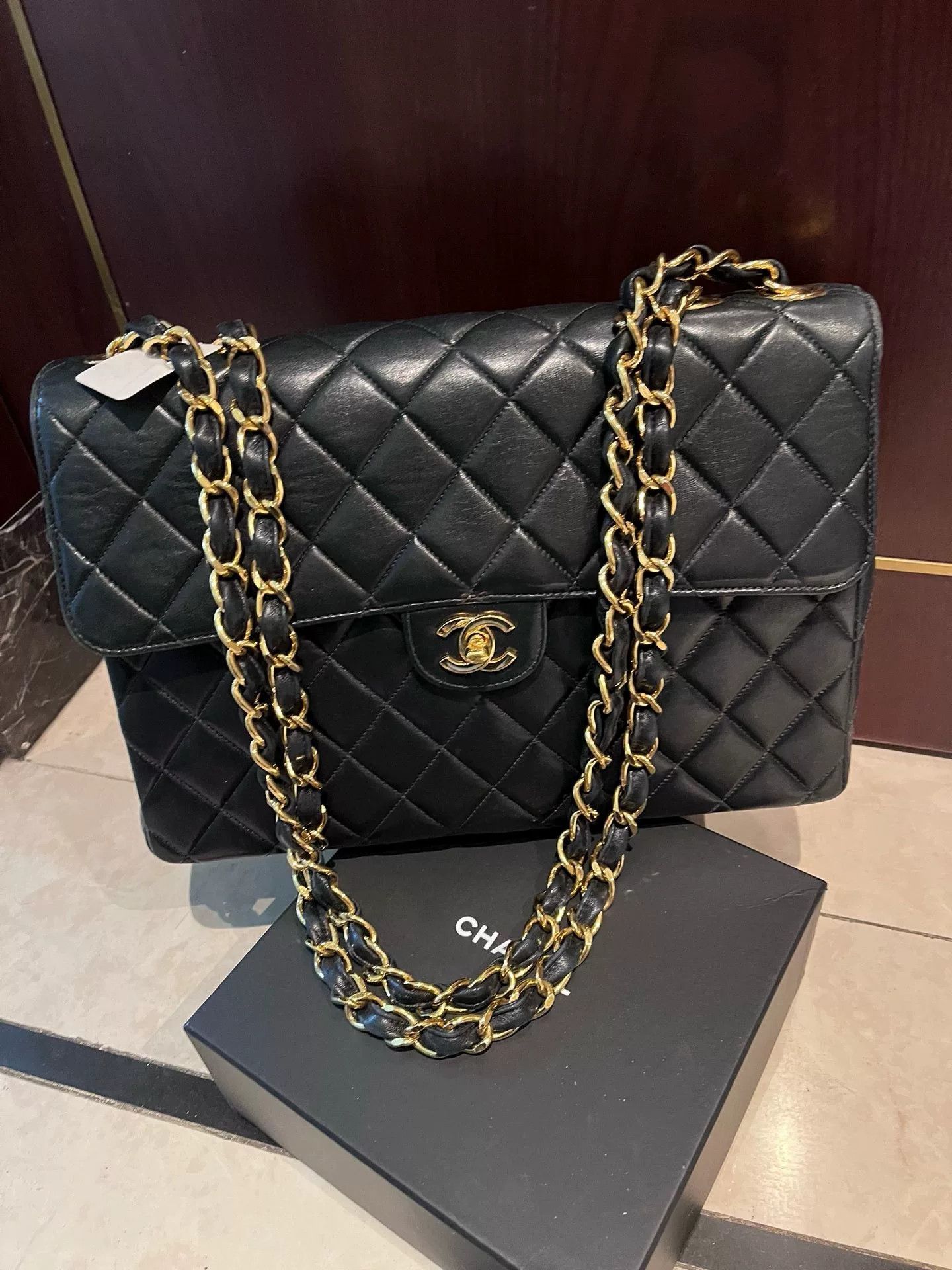 Chanel Pre-loved Bag Very good condition Size ONE SIZE - 1 Thumbnail