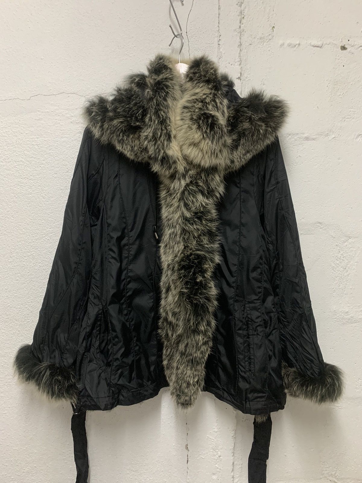 Japanese Brand Vintage Fur Jacket Hoodie Size M / US 6-8 / IT 42-44 - 1 Thumbnail