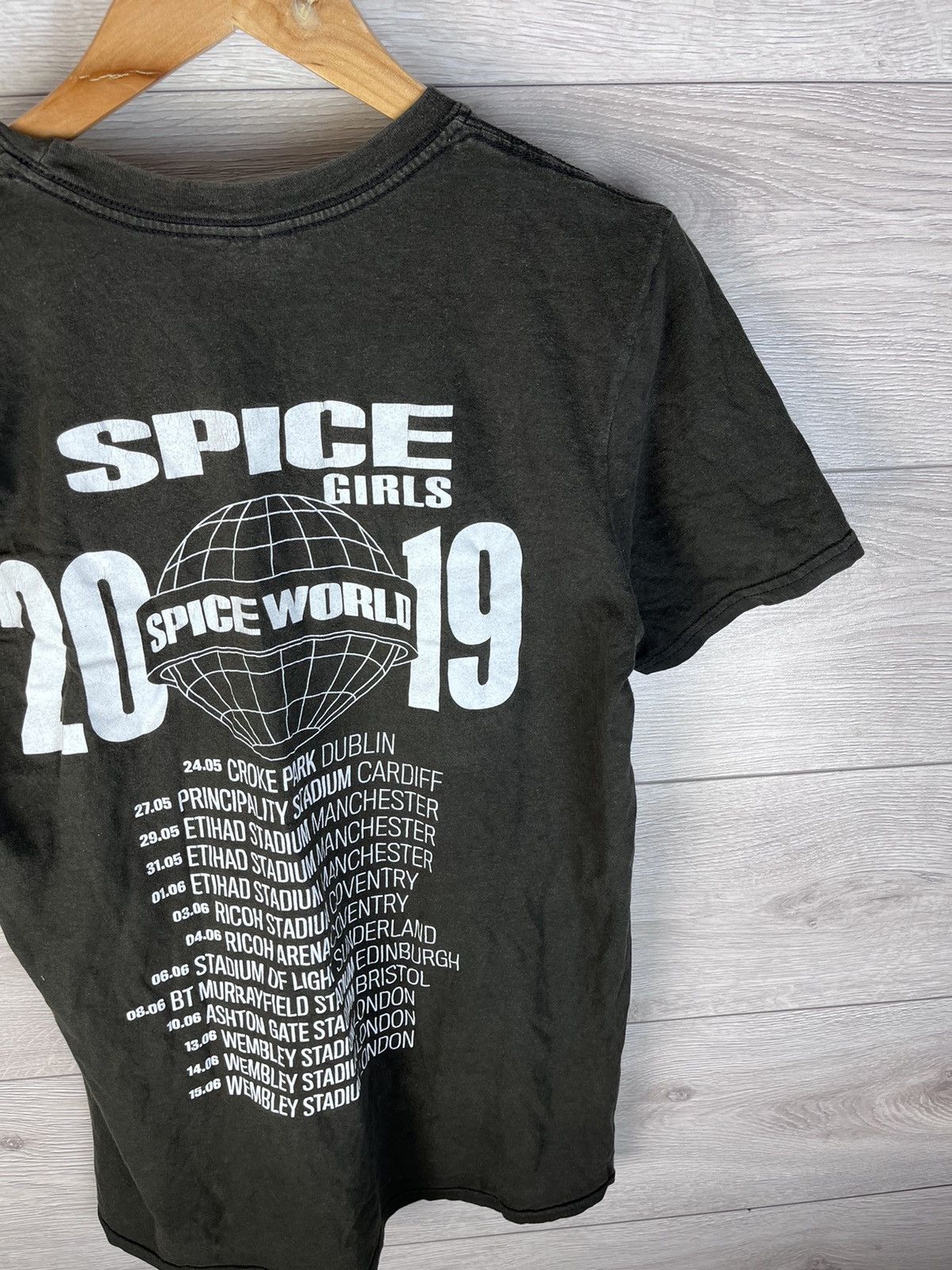 Japanese Brand Mens t-shirt Spice Girls 2019 size S Size US S / EU 44-46 / 1 - 5 Thumbnail