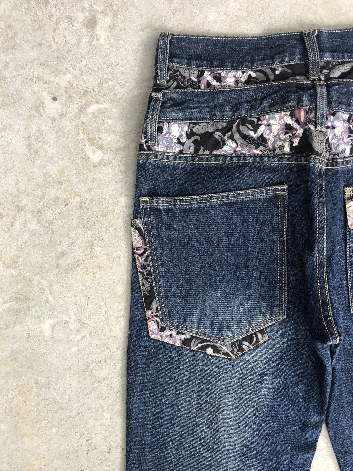 Japanese Brand Japanese Phoenix Embroidered Jeans Double Waist Jeans Size US 32 / EU 48 - 10 Thumbnail