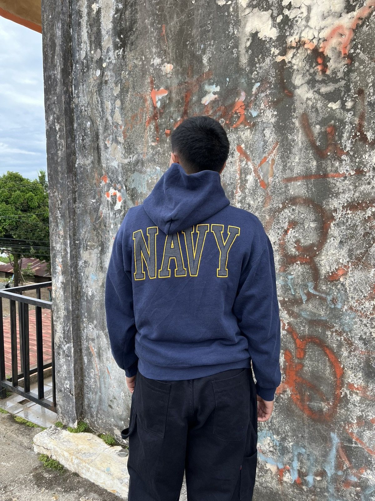 Vintage Vintage us navy military hoodie Size US L / EU 52-54 / 3 - 3 Thumbnail