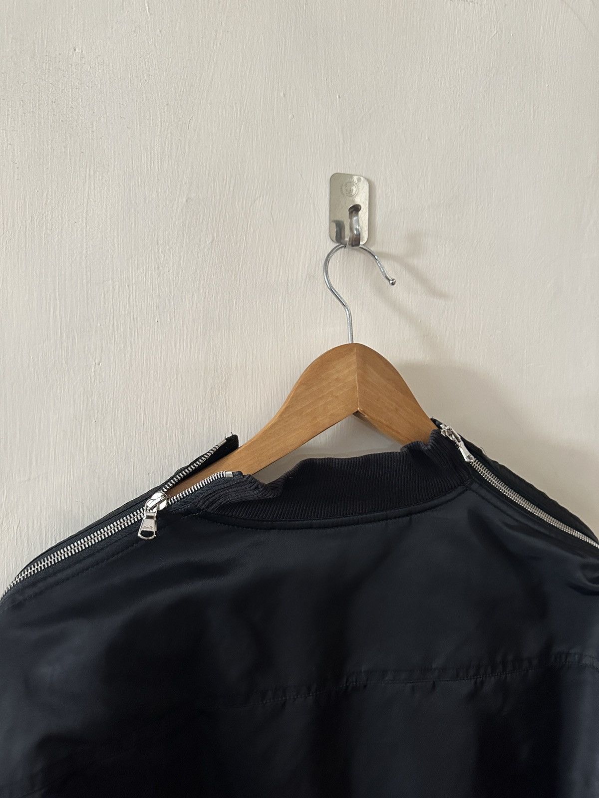 FFFPOSTALSERVICE FFFPostal Service FW22 black zip MA-1 bomber jacket Size US L / EU 52-54 / 3 - 4 Thumbnail