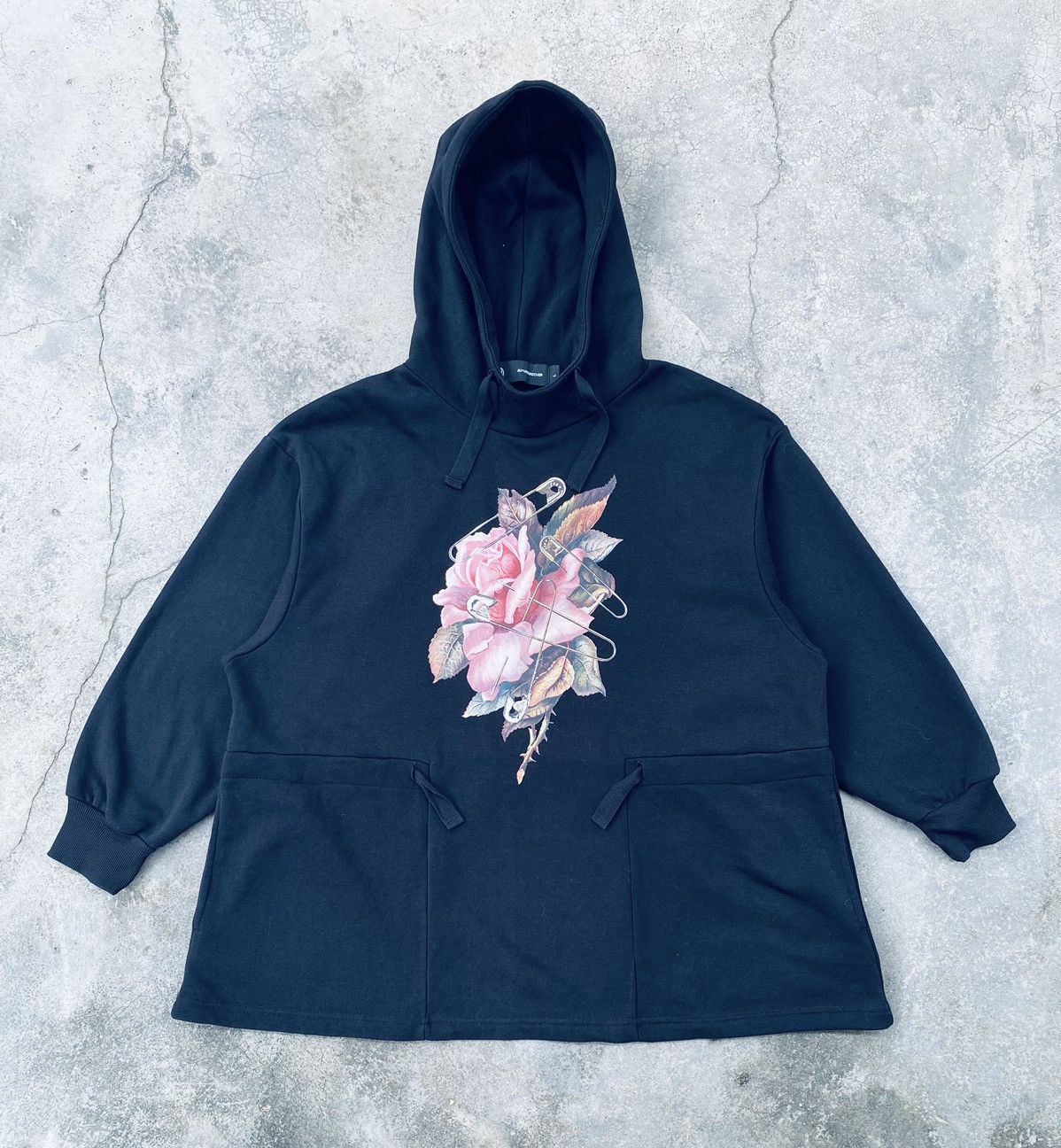 GU × Undercover Undercover Gu Broken Flowers Oversized Hoodie Size US L / EU 52-54 / 3 - 1 Thumbnail