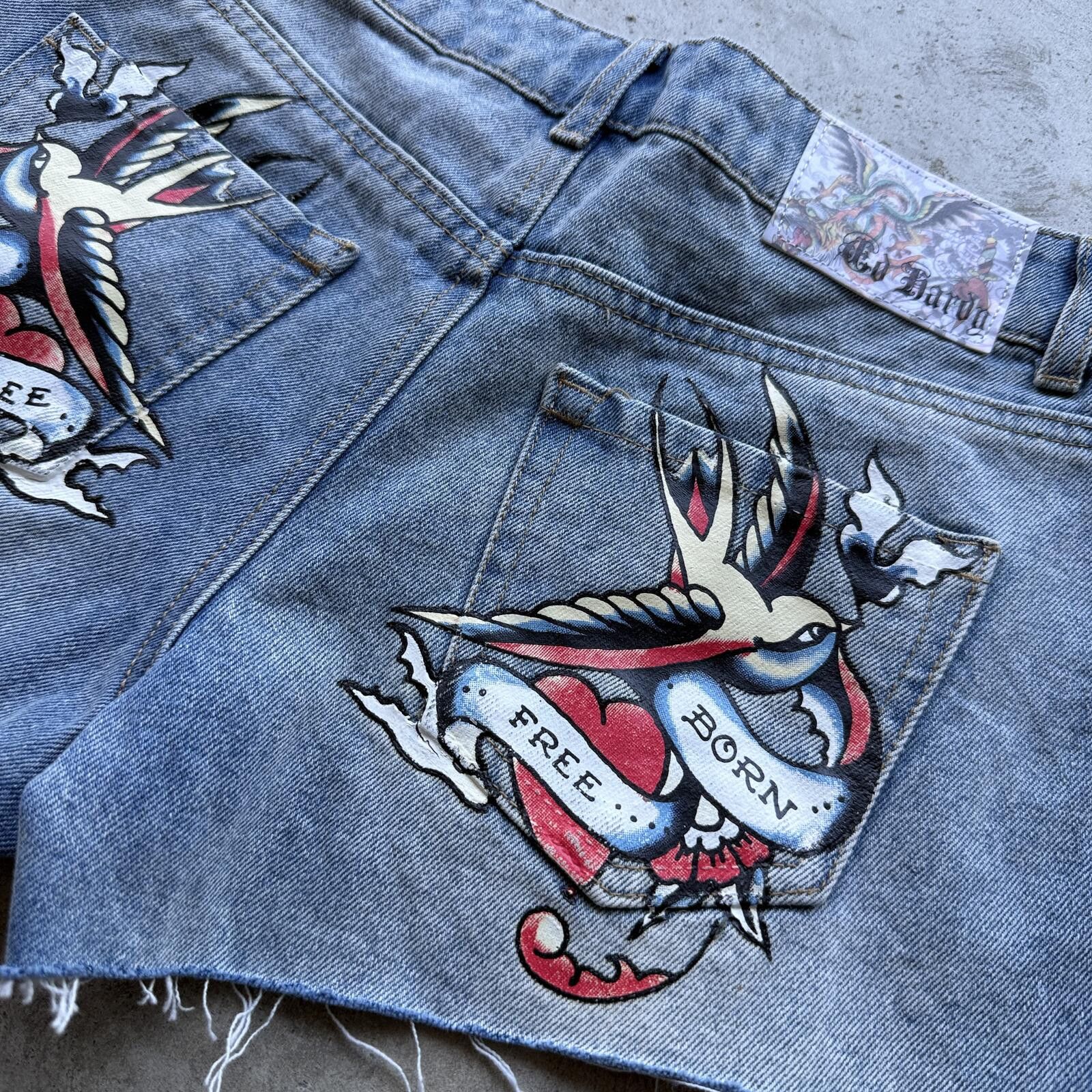 Ed Hardy Vintage Y2K Ed Hardy Denim Booty Shorts Women’s 24 Tattoo Size 24" / US 00 / IT 34 - 3 Thumbnail