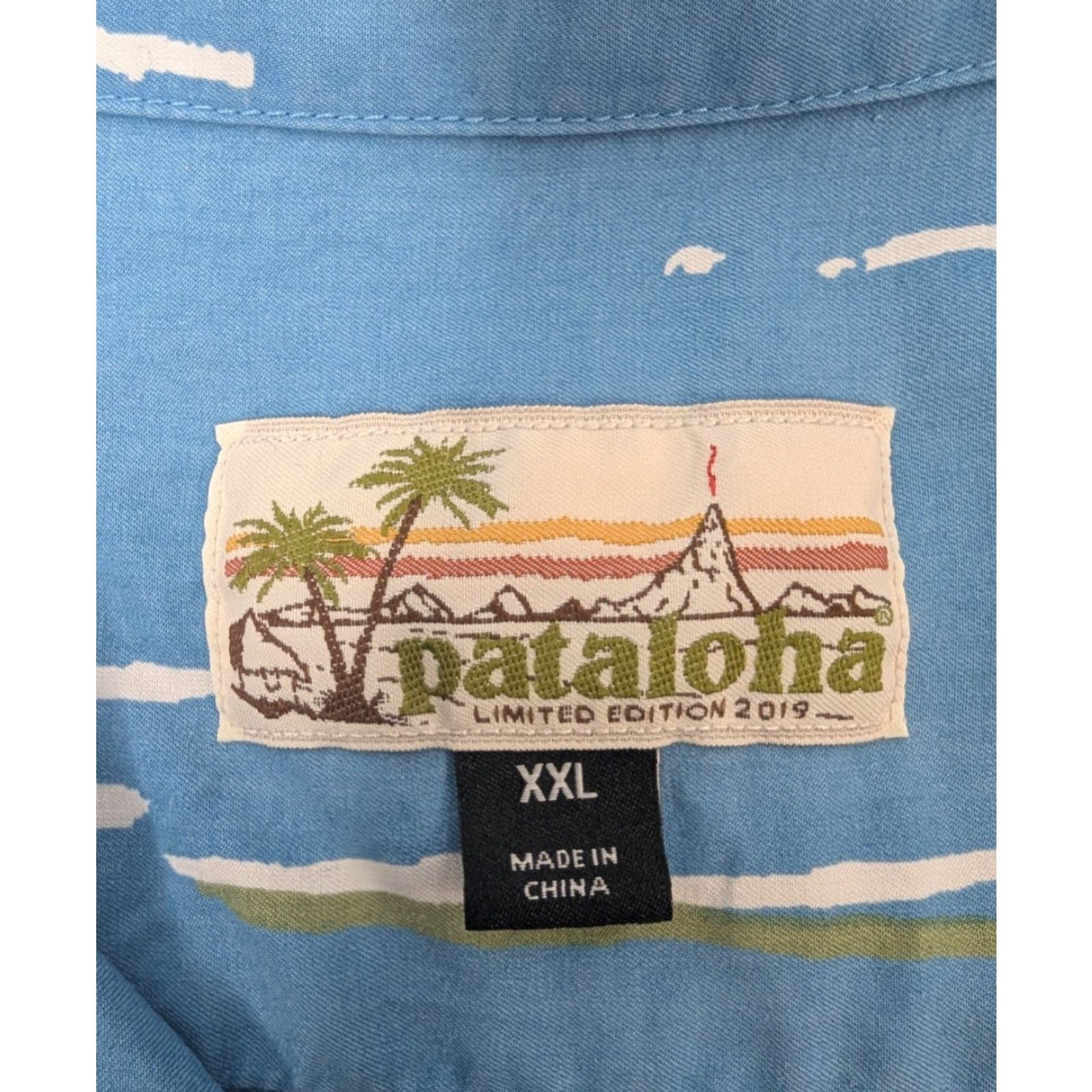 Patagonia VINTAGE Patagonia Pataloha Limited Edition 2019 Hawaiian S/S Button Camp Shirt 2XL Blue Womens/Men? Size US XXL / EU 58 / 5 - 7 Thumbnail