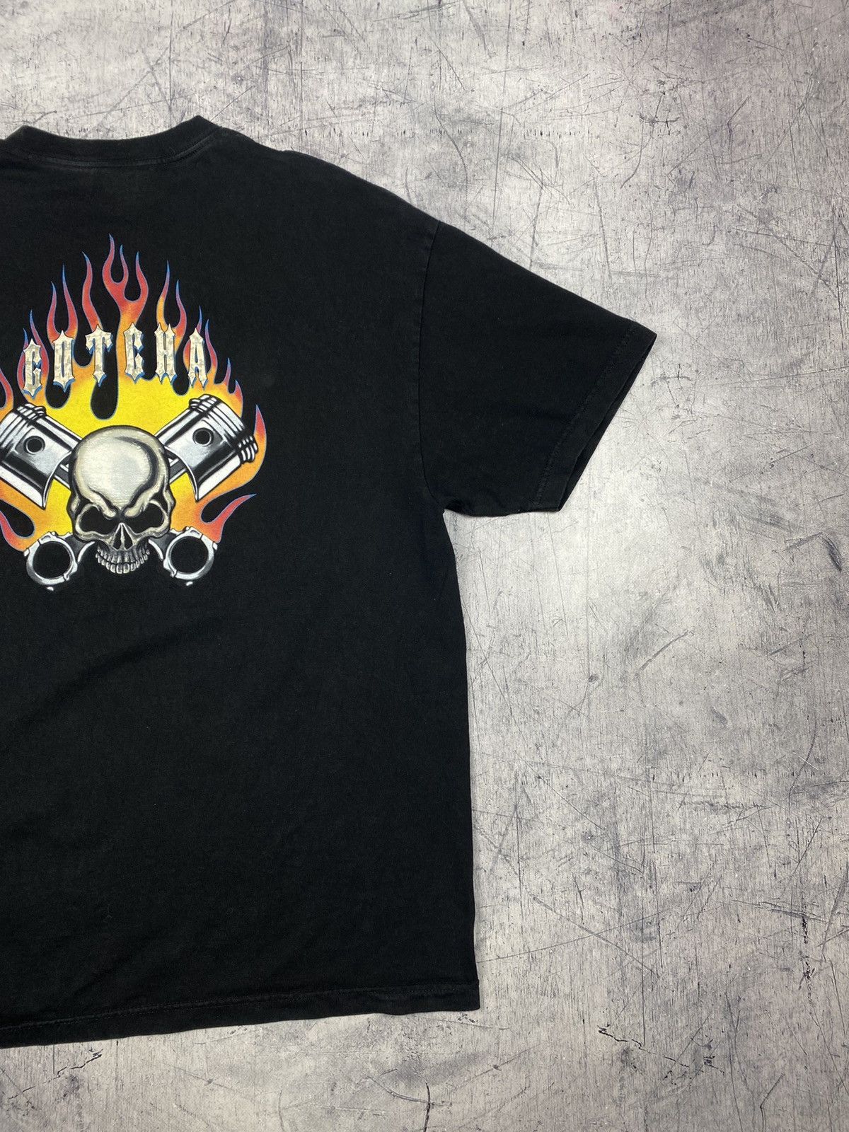 Gotcha Gotcha Skull & Flames Graphic T-Shirt y2k Motorcycle Size US XL / EU 56 / 4 - 4 Thumbnail