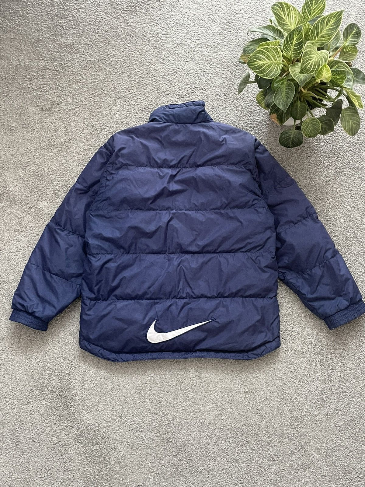 Nike × Vintage Rare Nike Puffer Jacket Swoosh Vintage 90’s Size US L / EU 52-54 / 3 - 1 Thumbnail