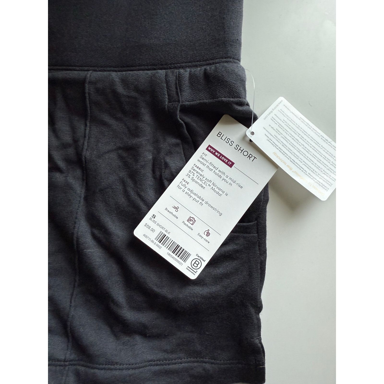 Athleta $59 New Athleta Bliss Short - Black - Small Size 27" / US 4 / IT 40 - 2 Thumbnail