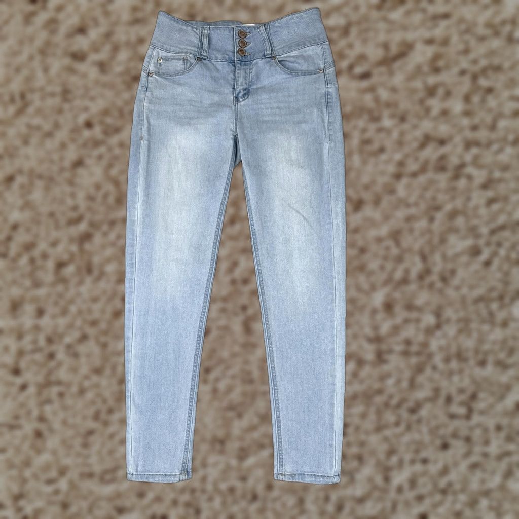 Vintage VINTAGE Enjean Jeans Womens Skinny Jeans Light Wash High Rise 7 26in Inseam Blue Denim Stretch 5-Pocket Button Zip 90s Southwestern Womens Size 28" / US 6 / IT 42 - 1 Thumbnail