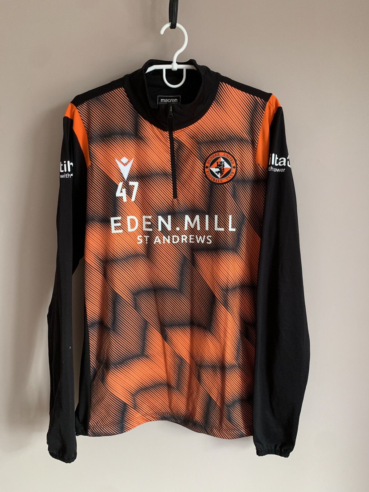 Macron Dundee United 1/3 Football Long Sleeve Shirt Macron Soccer L Size US L / EU 52-54 / 3 - 1 Thumbnail