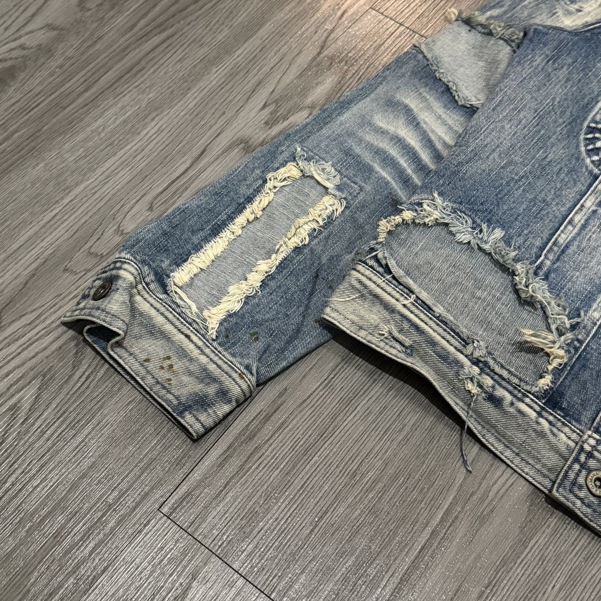Dolce & Gabbana Dolce & Gabbana Distressed Denim Jacket Size US M / EU 48-50 / 2 - 3 Thumbnail