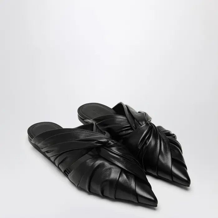 Givenchy o1w1db10325 Twist Mule in Black Size US 6.5 / IT 36.5 - 1 Thumbnail