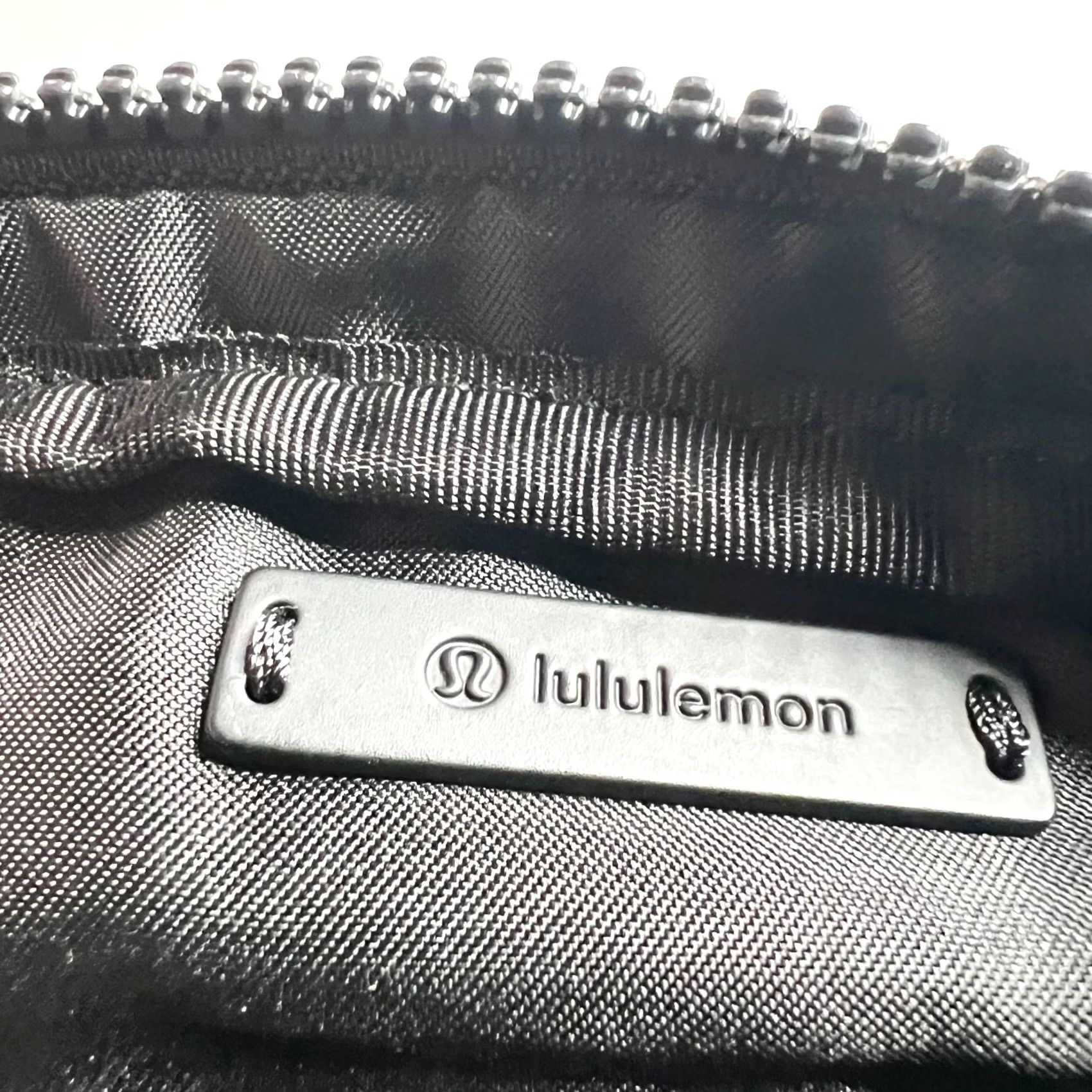 Lululemon Lululemon Everywhere Belt Bag – Black Crossbody Unisex Small Zip Adjustable Strap Bag Accessories Pouch Size ONE SIZE - 4 Thumbnail