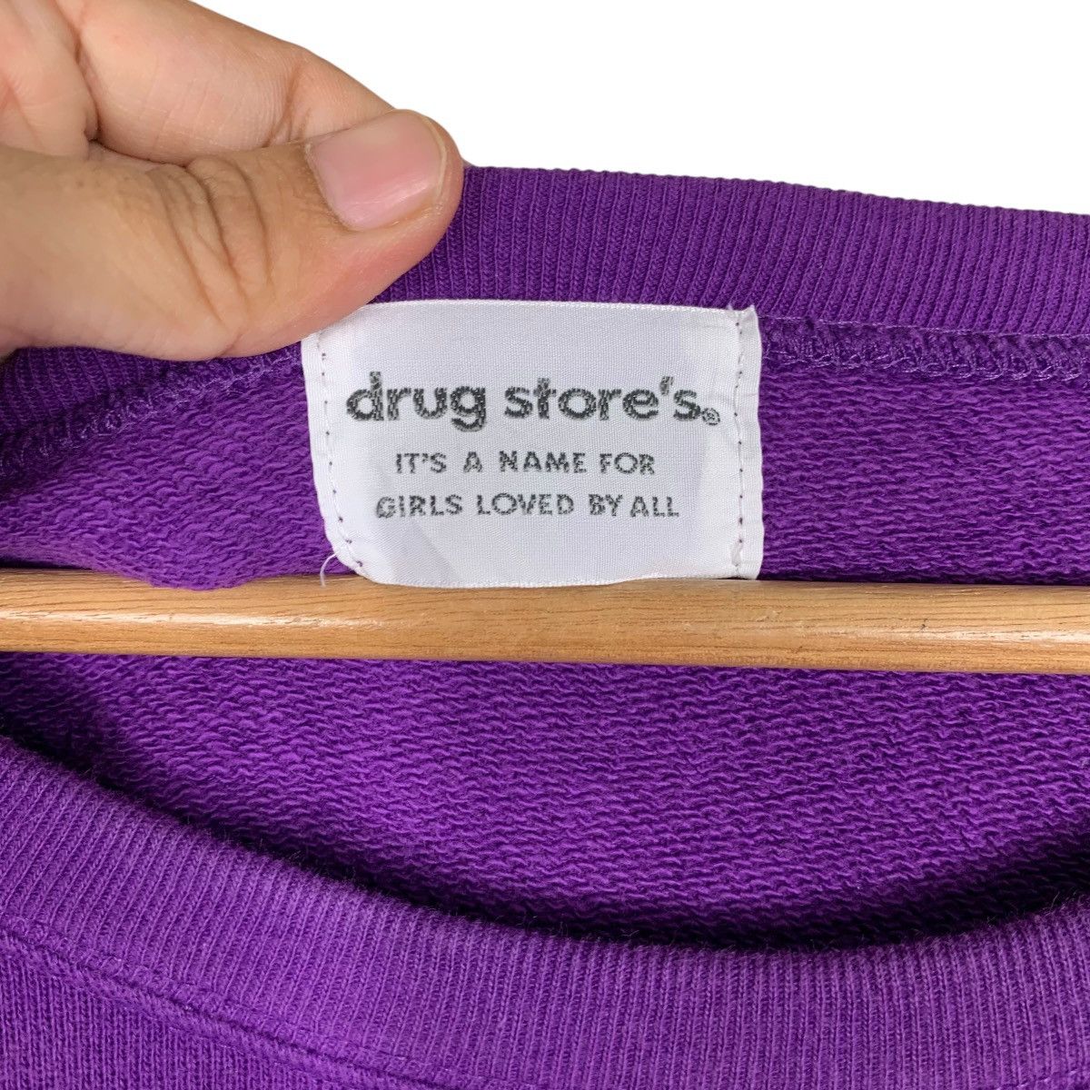 Japanese Brand DRUG STORE’S Girl Love Graphics Purple Sweatshirt #1466-C66 Size ONE SIZE - 11 Thumbnail
