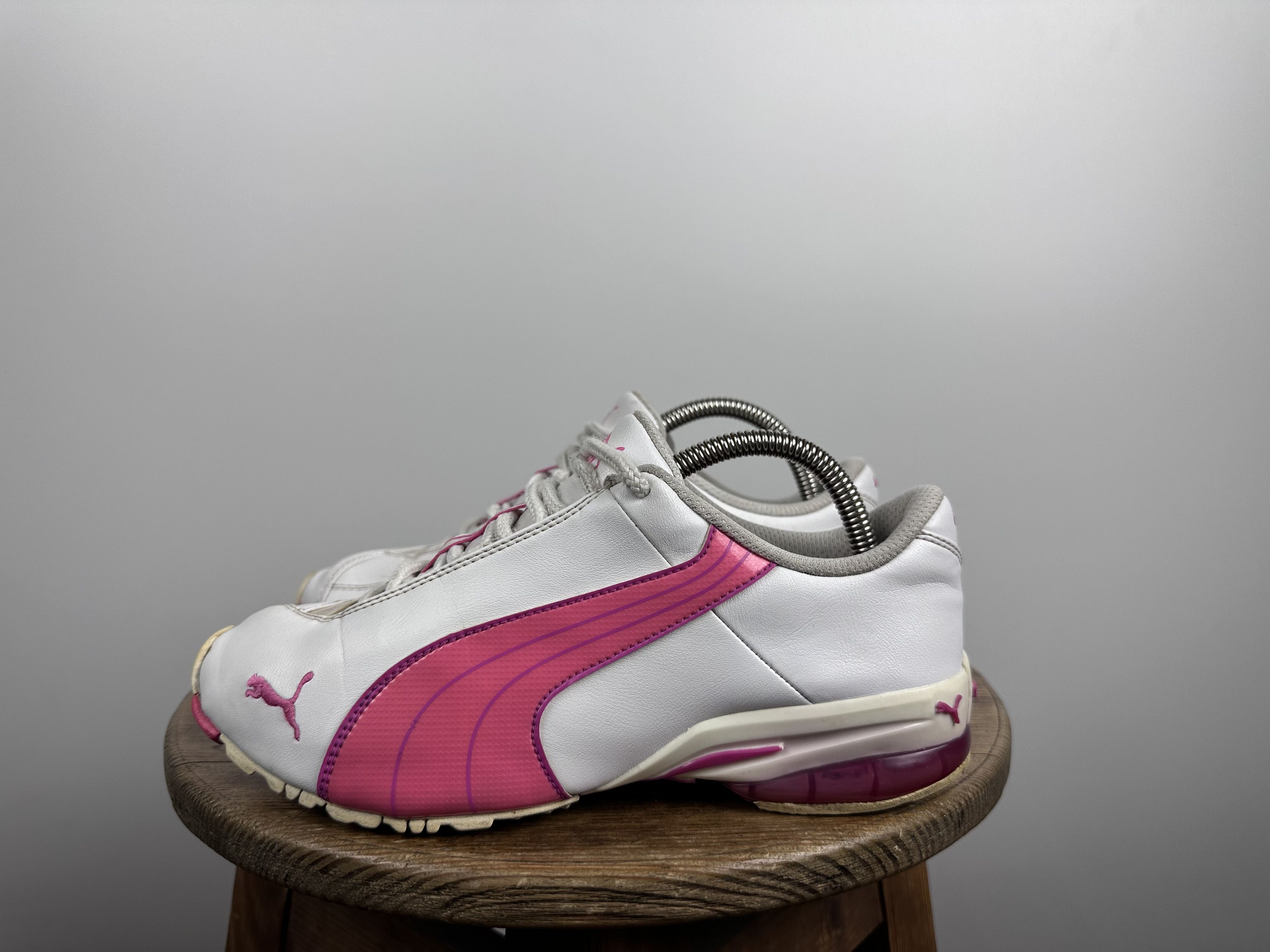 Puma × Vintage Puma Cell Pink White Y2K 2000 Sneakers US5 EU37 UK4 Vintage Size US 5 / IT 35 - 1 Thumbnail