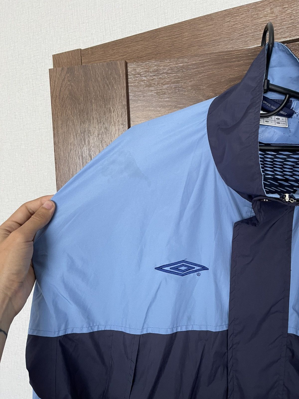 Umbro Umbro England Vintage Soccer Zip Track Jacket 2000s Size US XL / EU 56 / 4 - 18 Thumbnail
