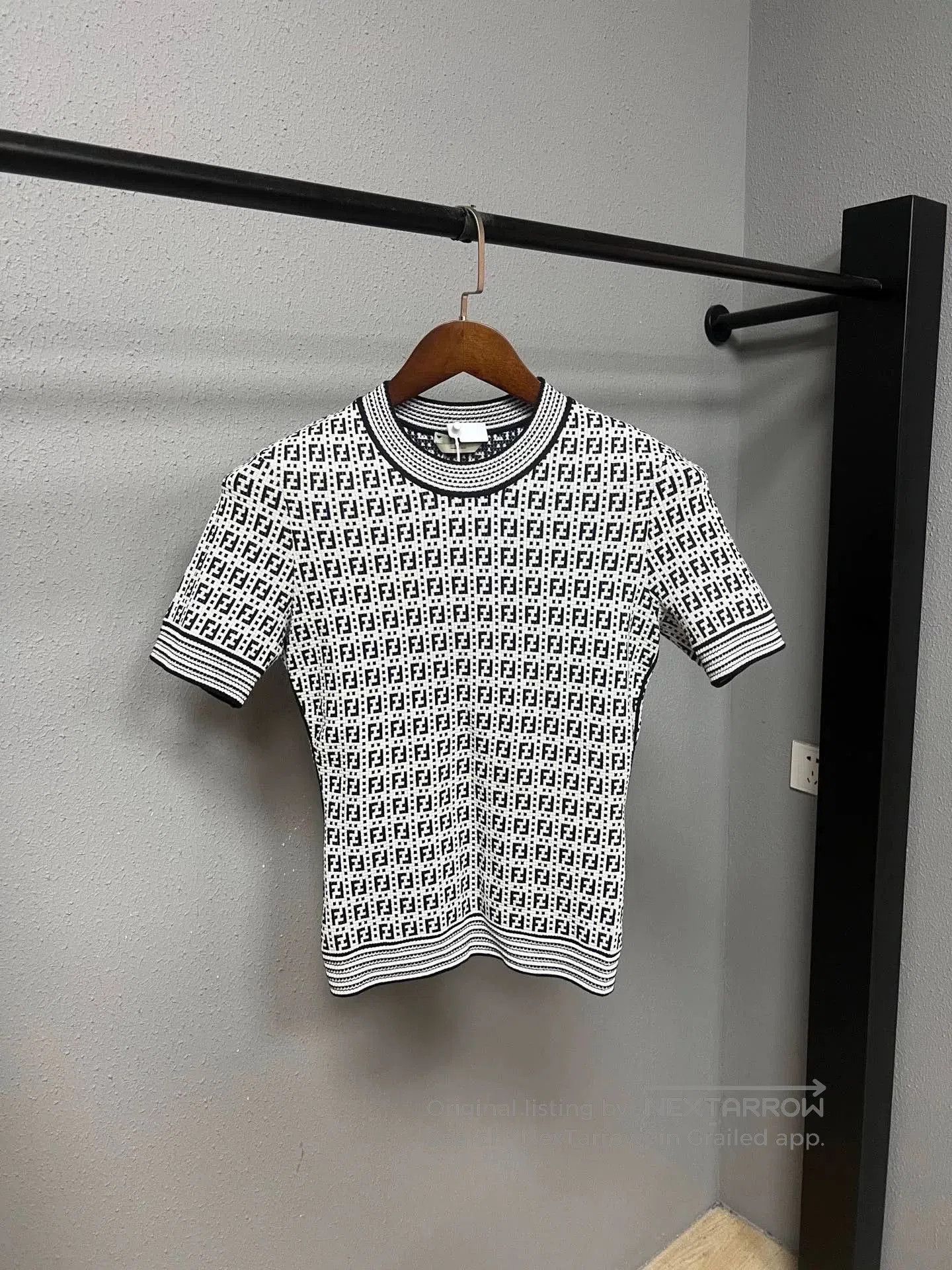 Fendi Fendi All-Over Print Knit Short-Sleeve. Size US XXS / EU 40 - 1 Thumbnail
