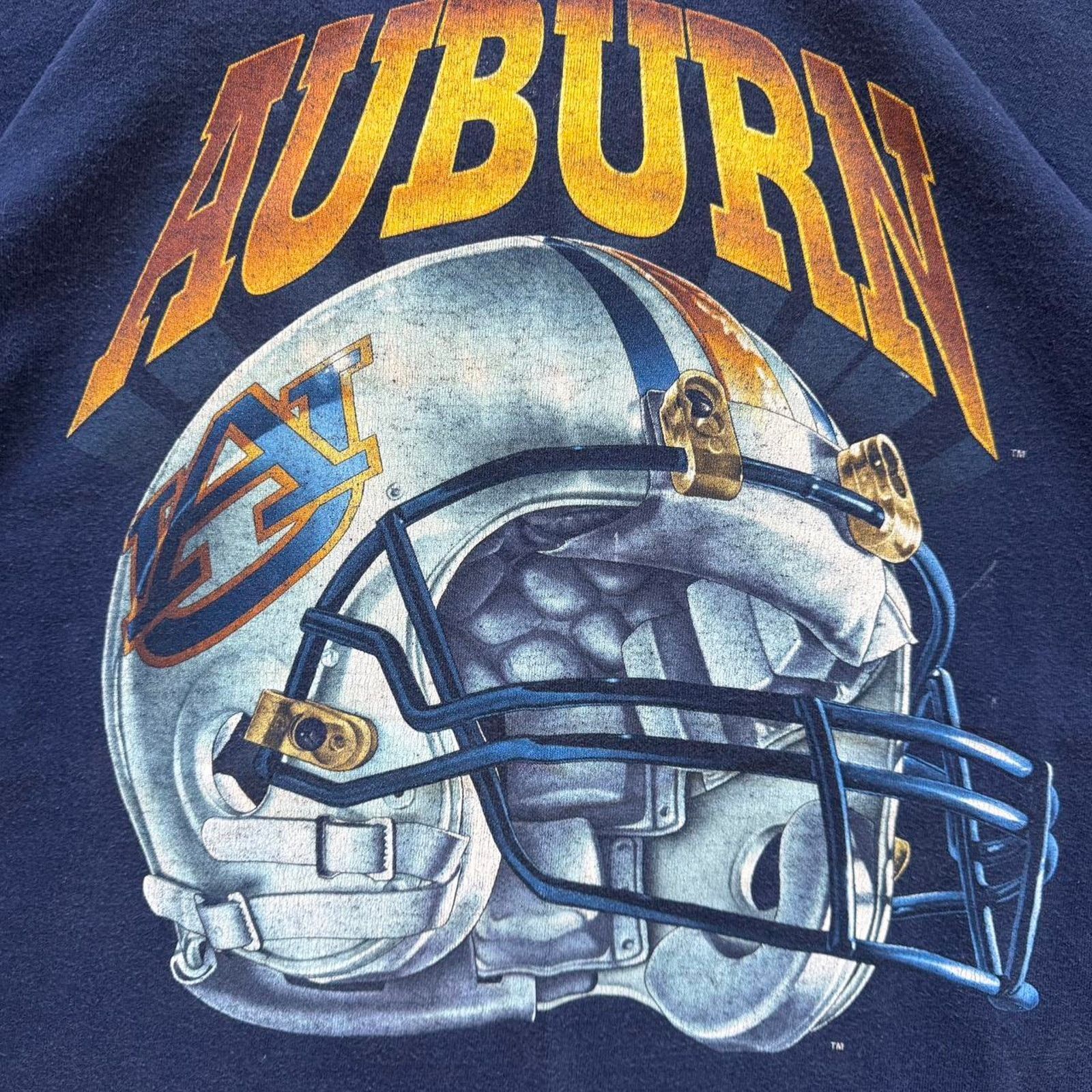 Salem Sportswear Vintage salem tag 90 Auburn Tigers Helmet T-Shirt Size Large Size US L / EU 52-54 / 3 - 3 Thumbnail