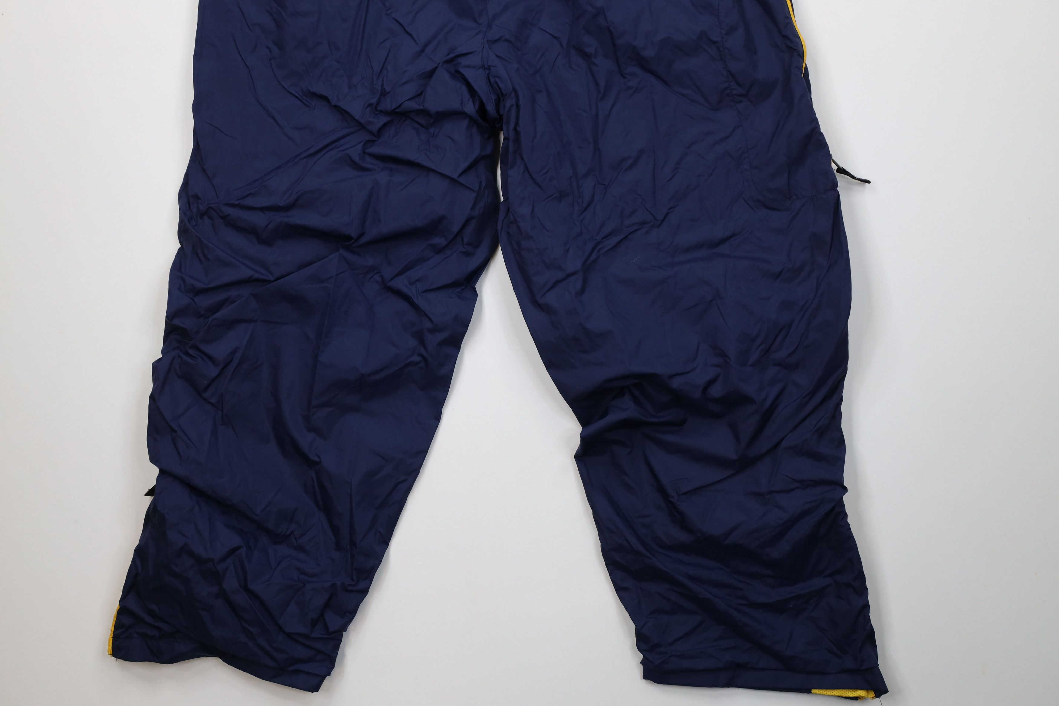 Vintage Vintage 90s University of Michigan Windbreaker Pants Size US 38 / EU 54 - 13 Thumbnail