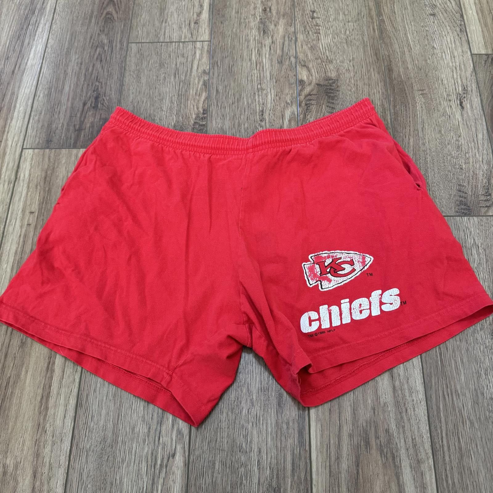 Other Vintage 90s Kansas City Chiefs Red Shorts Size US 32 / EU 48 - 1 Thumbnail