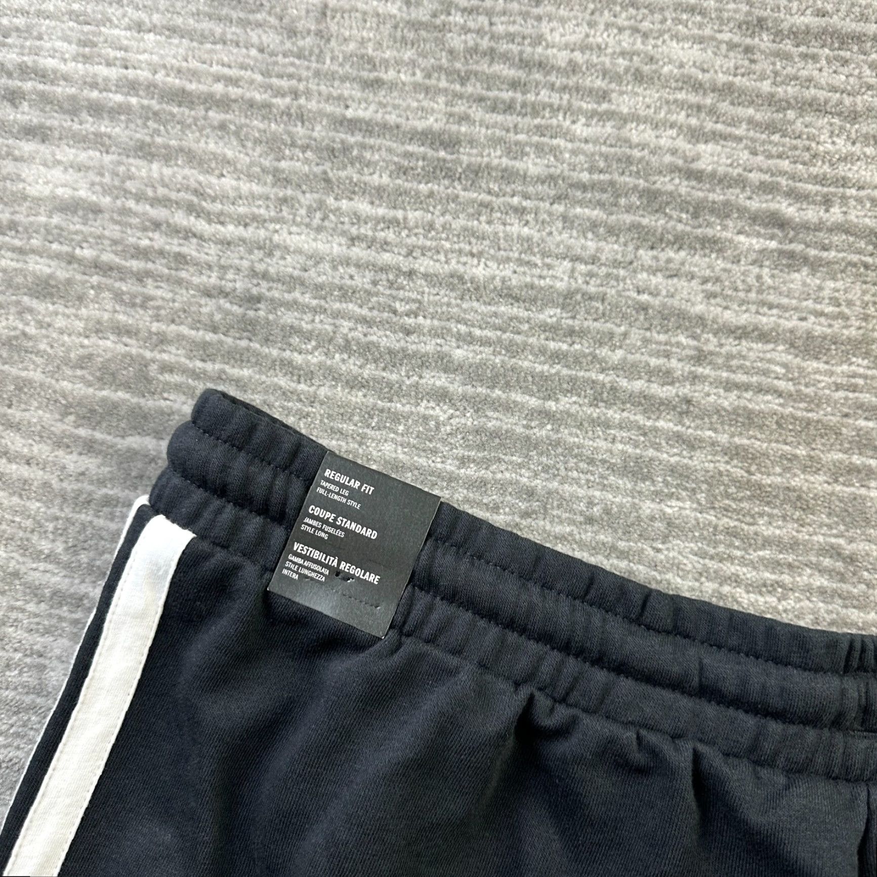 Adidas Adidas Pants Mens XL Black Sweatpants Joggers Fleece Track Pants Slimming Athletic Size US 36 / EU 52 - 5 Thumbnail