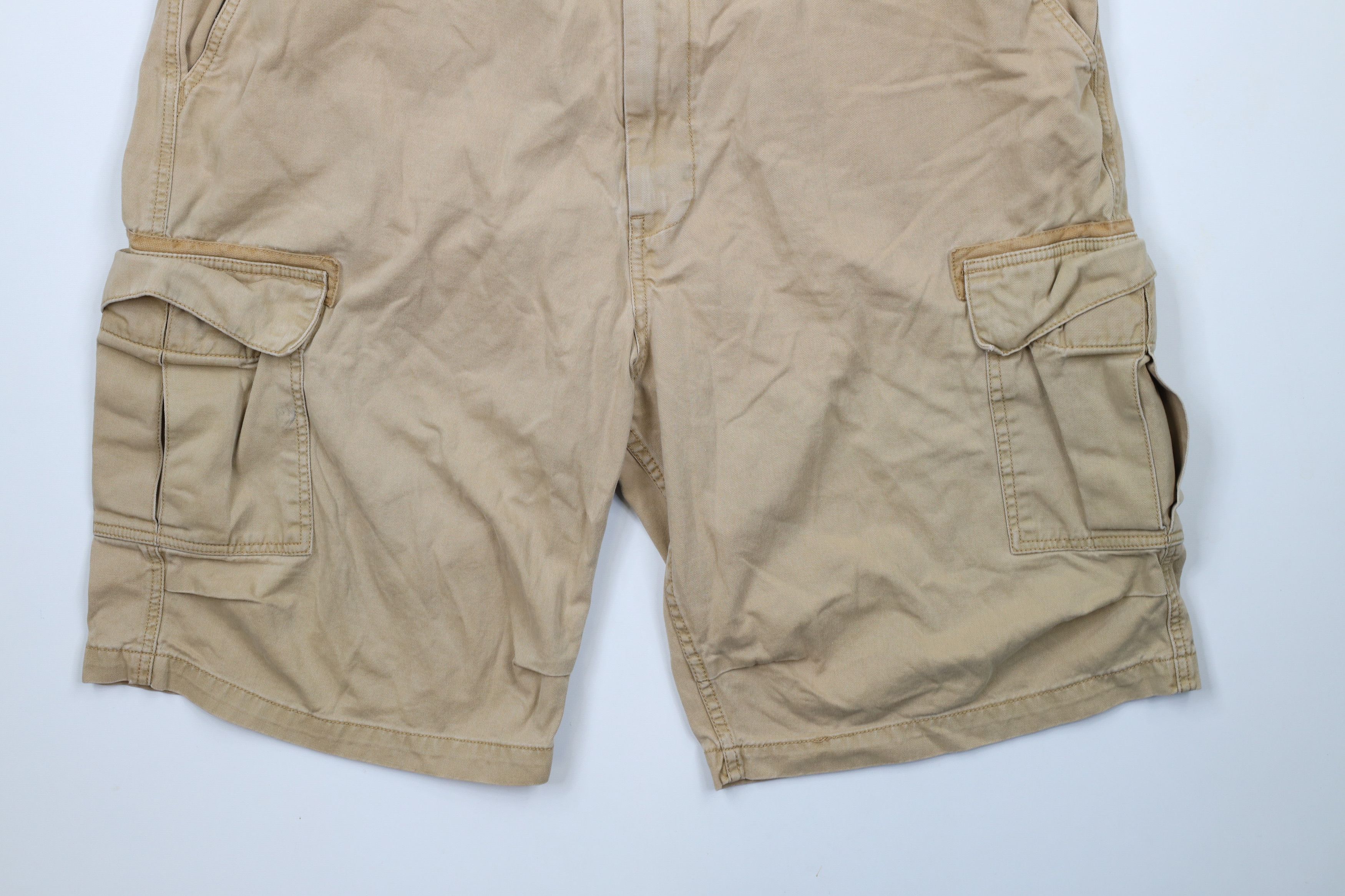 Levi's × Vintage Vintage Y2K 2004 Levis Faded Baggy Fit Cargo Shorts Beige Size US 44 / EU 60 - 4 Thumbnail