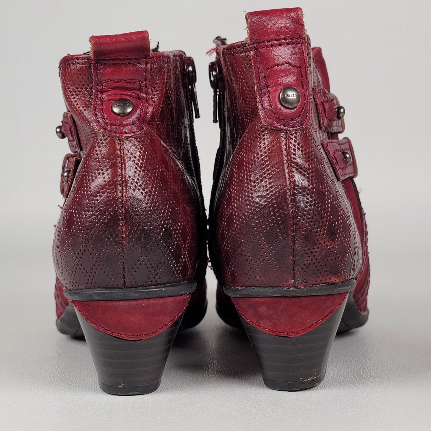 Vintage Earth Emerald Burgundy Suede Leather Bootie Criss Cross Strap Women’s Size 6B Size US 6 / IT 36 - 7 Thumbnail