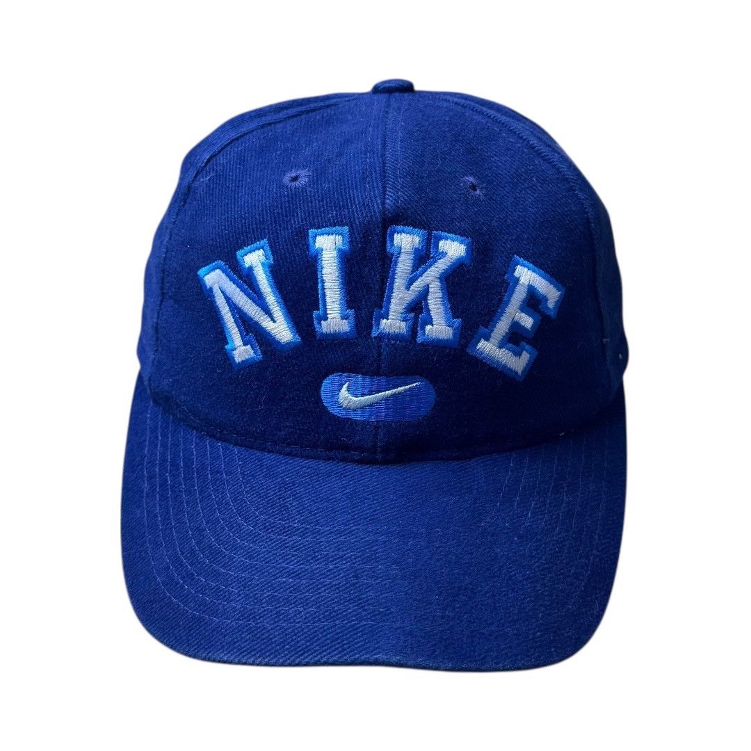 Nike Nike vintage Size 44 - 2 Thumbnail