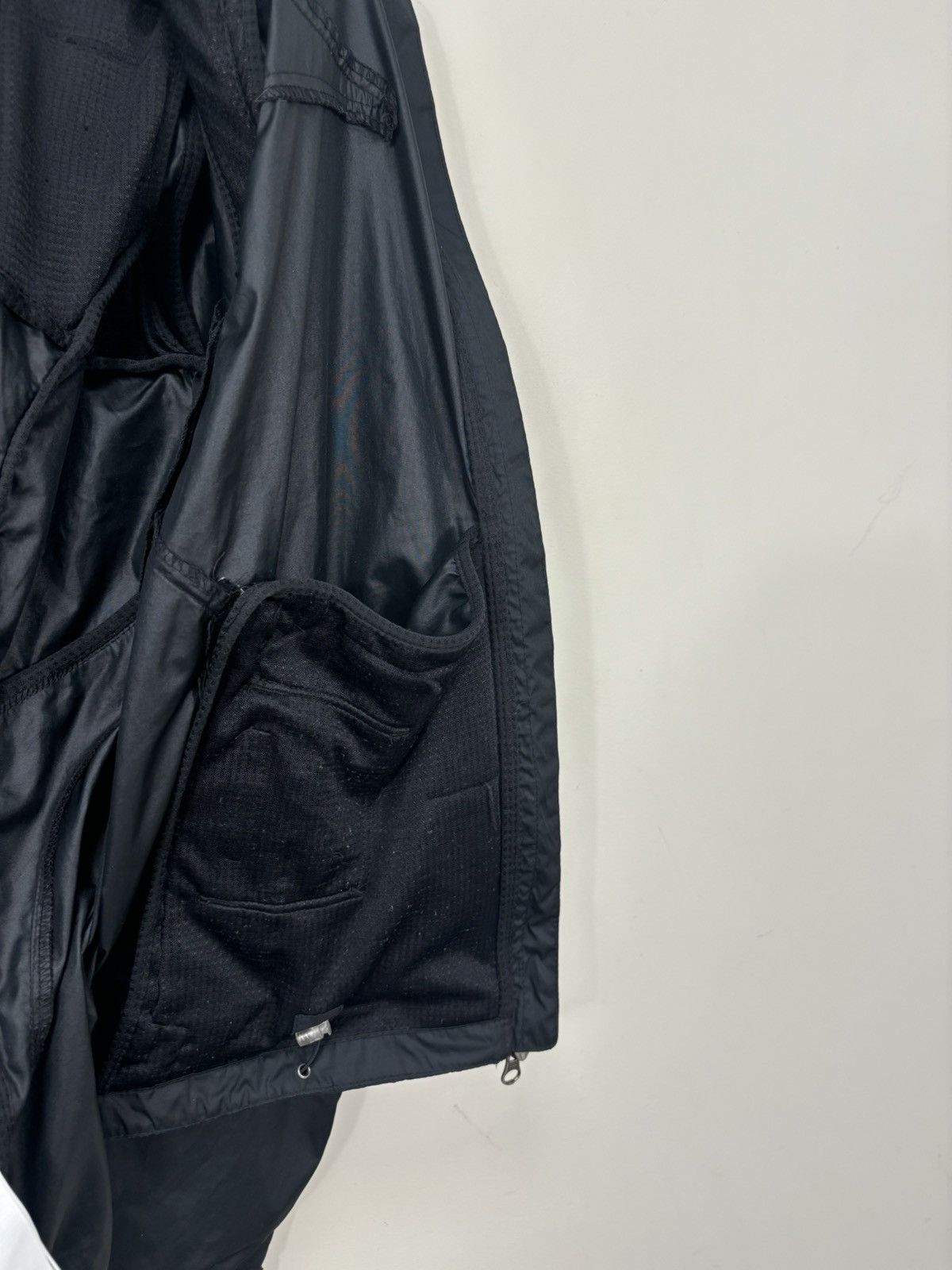 Nike Vintage Nike Y2K Hype Transformer 2 in 1 Black Light Jacket Size US M / EU 48-50 / 2 - 16 Thumbnail