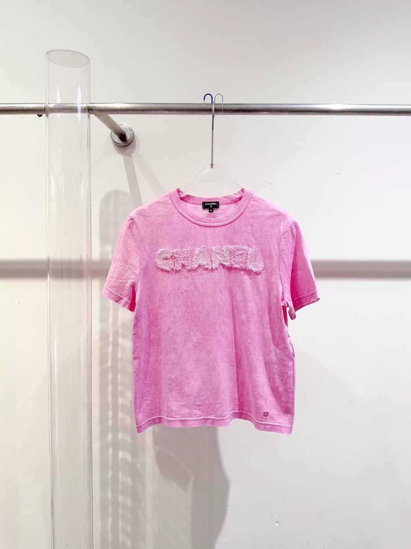 Chanel Chanel 23P Short Sleeve Tee XS 98 New Size XS / US 0-2 / IT 36-38 - 1 Thumbnail