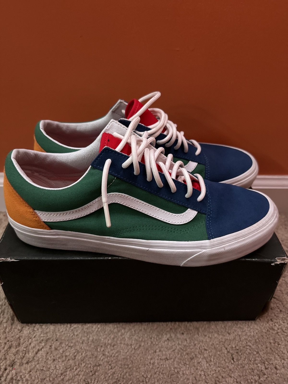 Vans Vans Old Skool Yacht club Size US 10.5 / EU 43-44 - 1 Thumbnail