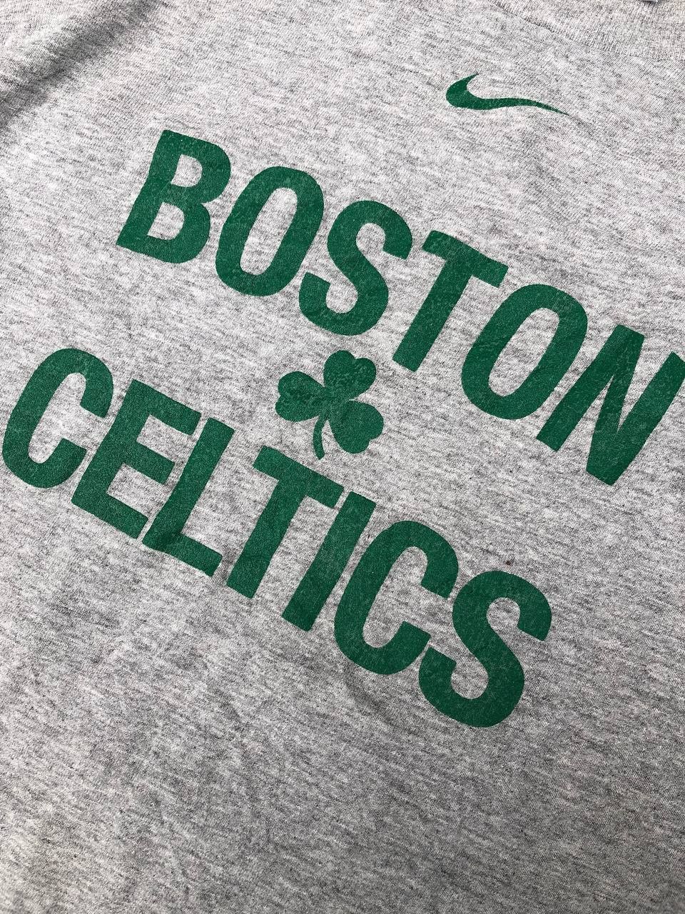 NBA × Nike × Vintage Vintage Nike Logo Center Boston Celtics Tee Size US M / EU 48-50 / 2 - 3 Thumbnail