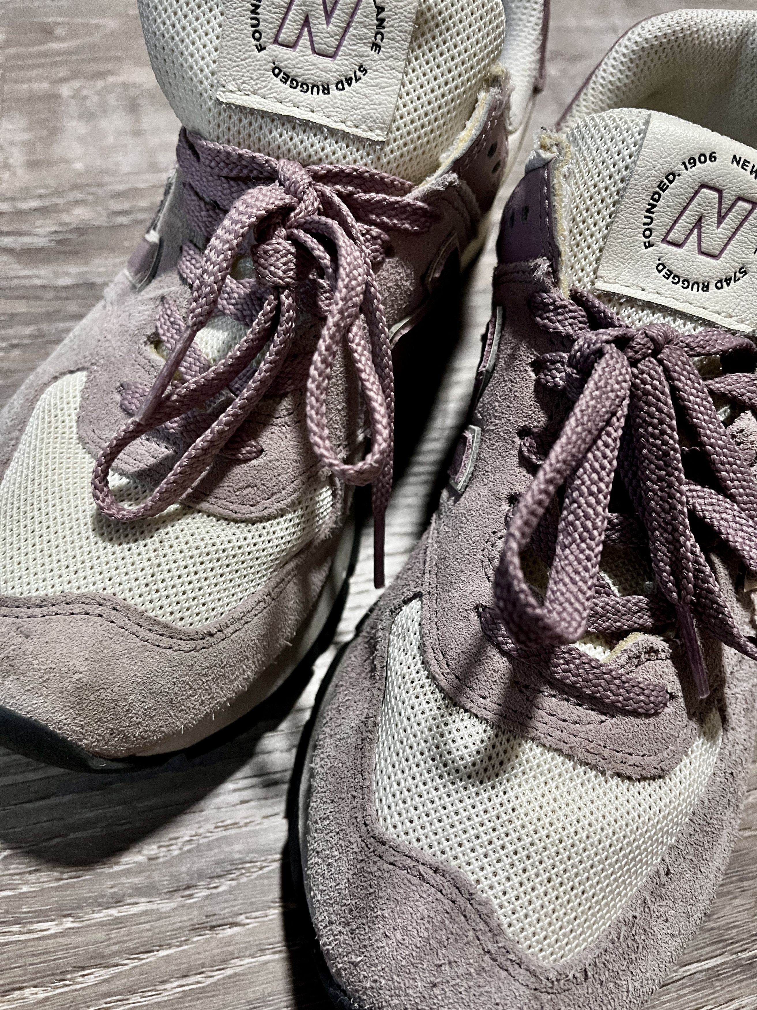 New Balance New Balance Purple and White Sneakers SZ8 Size US 8 / IT 38 - 2 Thumbnail