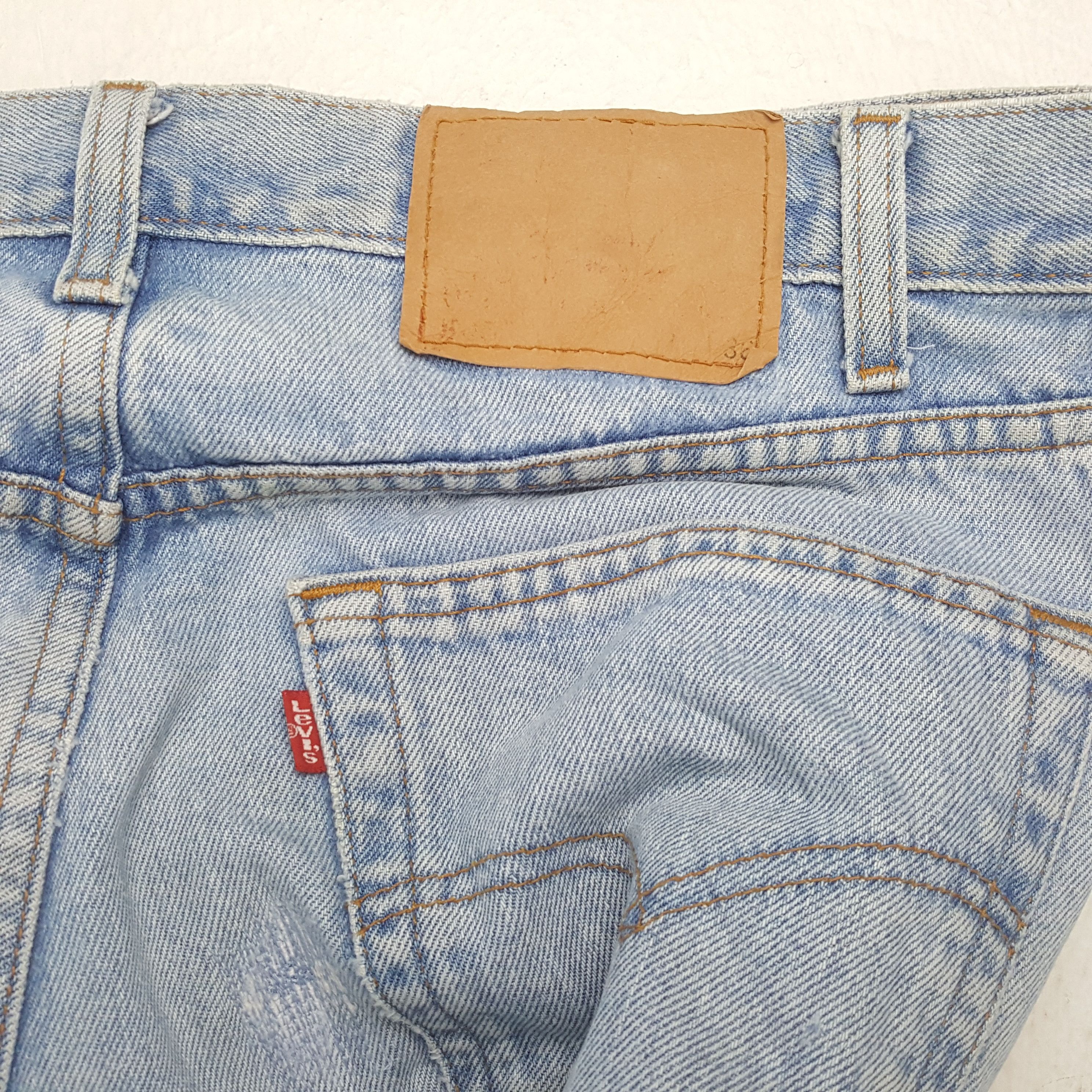 Levi's × Levi's Vintage Clothing × Vintage Vintage LEVI'S Kurt Cobain Style Distressed Jean Size US 32 / EU 48 - 14 Thumbnail