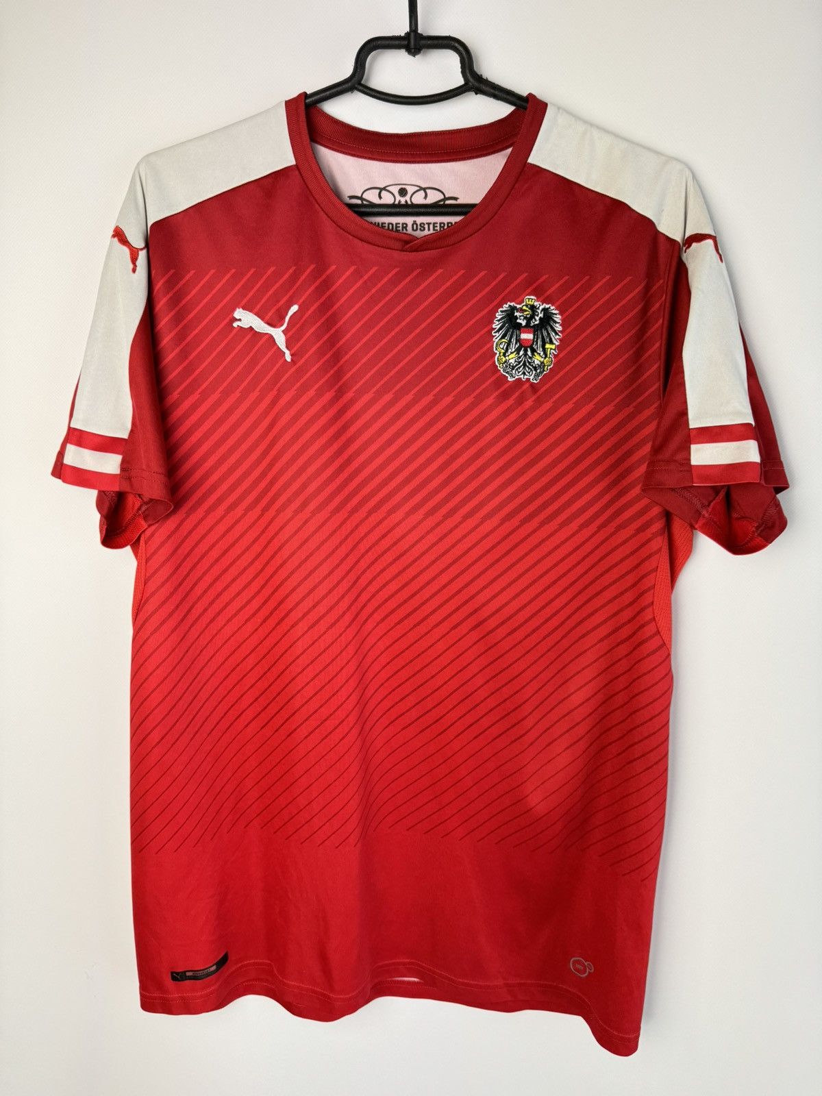 Puma Austria 2016 2017 Home Football Shirt Soccer Jersey Puma Size US L / EU 52-54 / 3 - 1 Thumbnail