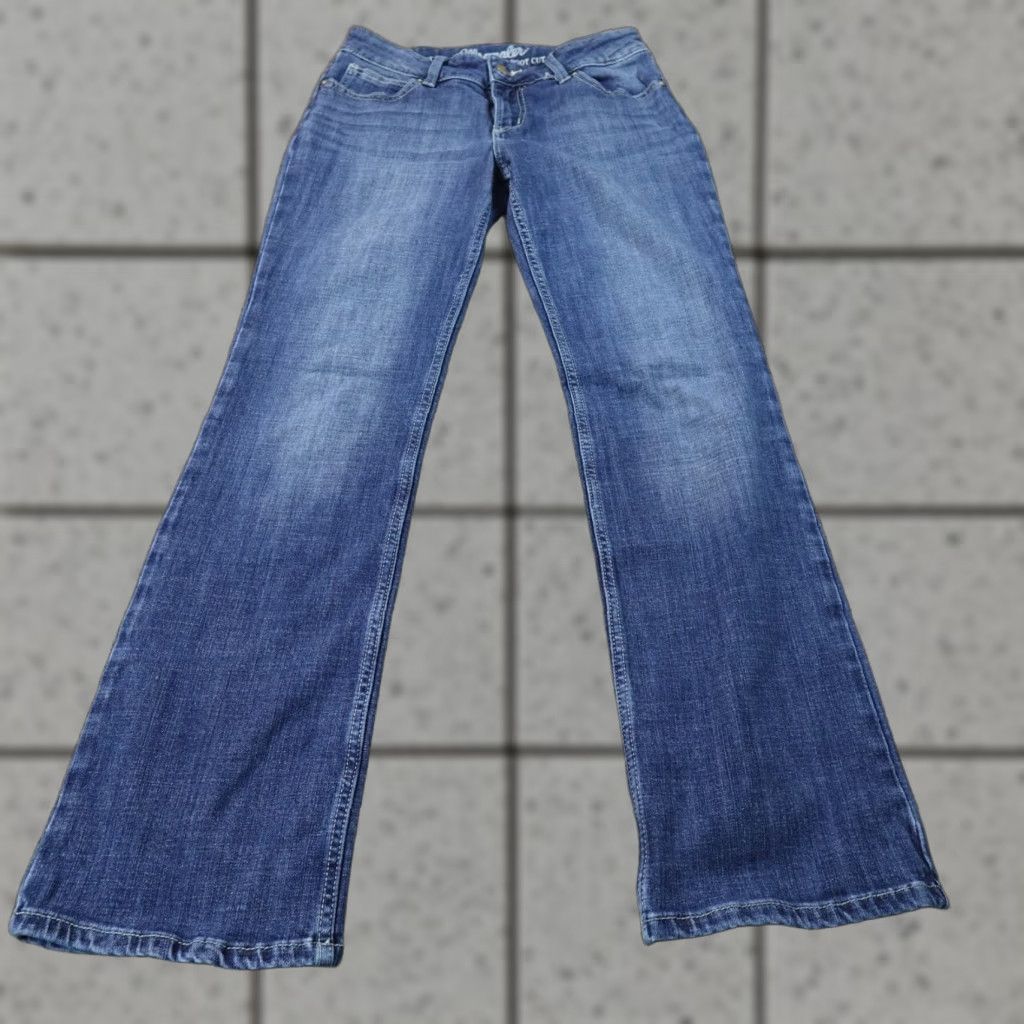 Wrangler Wrangler Jeans Womens 5 Dark Blue Denim Pants Mid Rise Boot Cut Western Rodeo Ranch Rancher Cowgirl Flex Faded Stretch Size 27" / US 4 / IT 40 - 1 Thumbnail