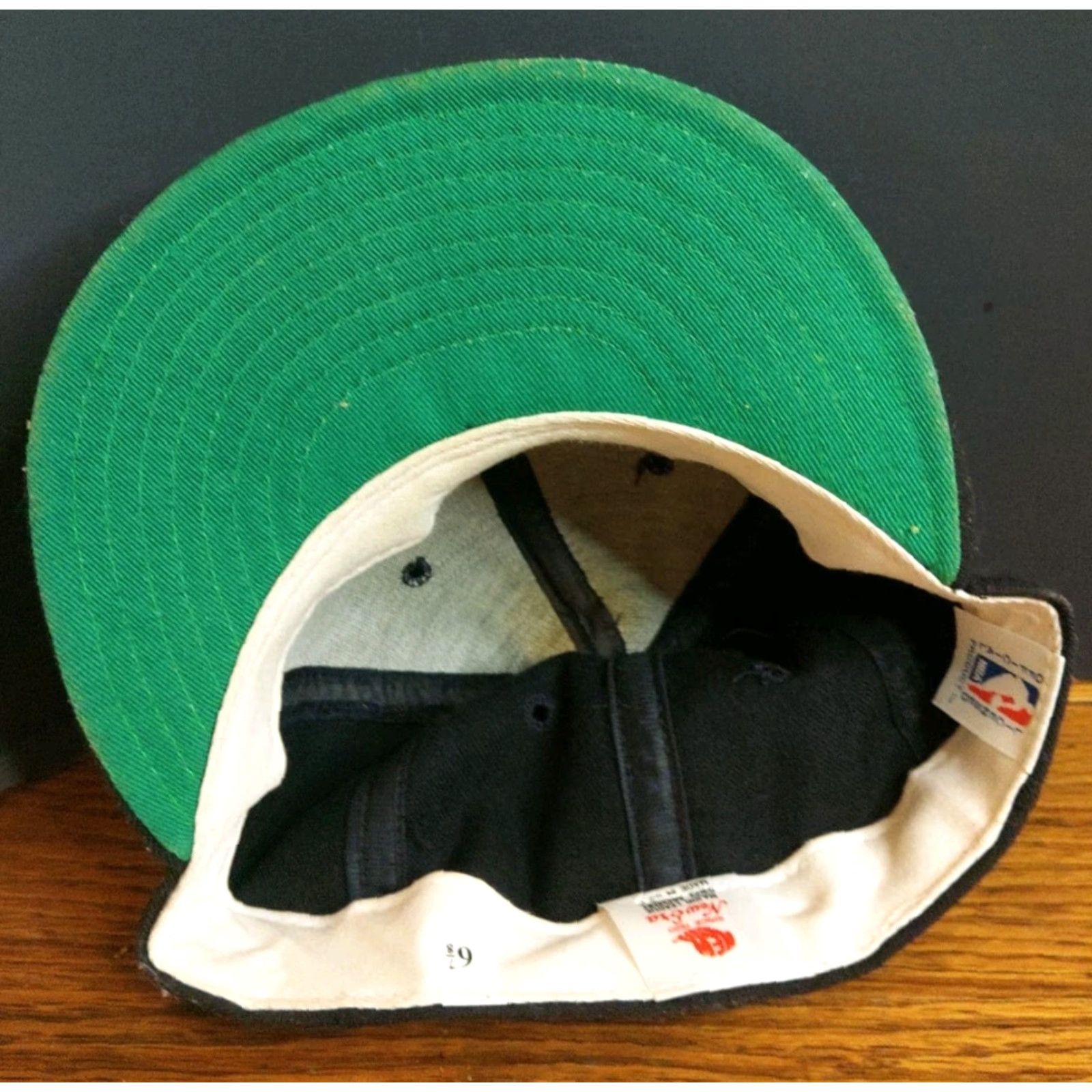 New Era Rare Vintage 90s San Antonio Spurs New Era Official NBA Hat Sz 6 7/8 NWT USA Men Wool Black Twill Baseball Cap 90s Sports Theme Mens Size ONE SIZE - 7 Thumbnail