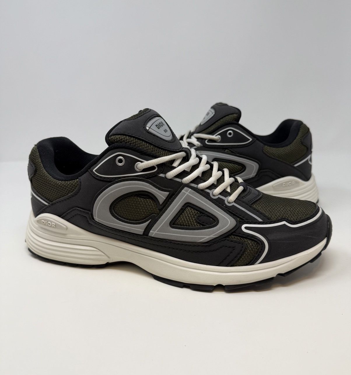 Dior Dior B30 Sneaker Green/Black Size US 10 / EU 43 - 1 Thumbnail