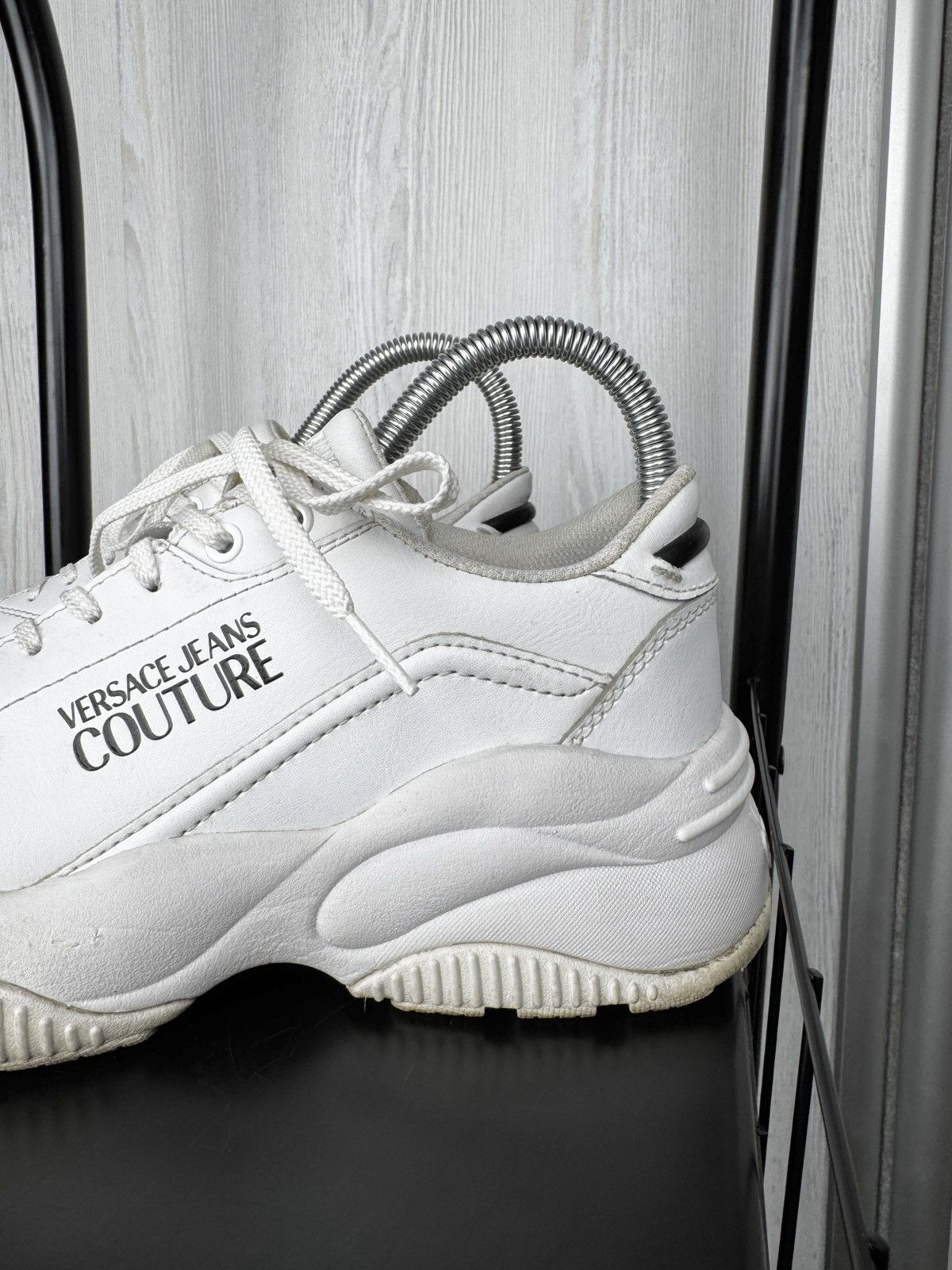 Versace Jeans Couture Versace Jeans Couture white big logo low top sneakers 37 Size US 7 / IT 37 - 4 Thumbnail