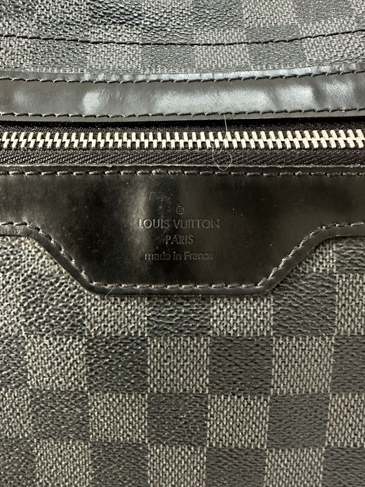 Louis Vuitton Louis Vuitton Damier Graphite Canvas Daniel MM Messenger Bag Size ONE SIZE - 4 Thumbnail